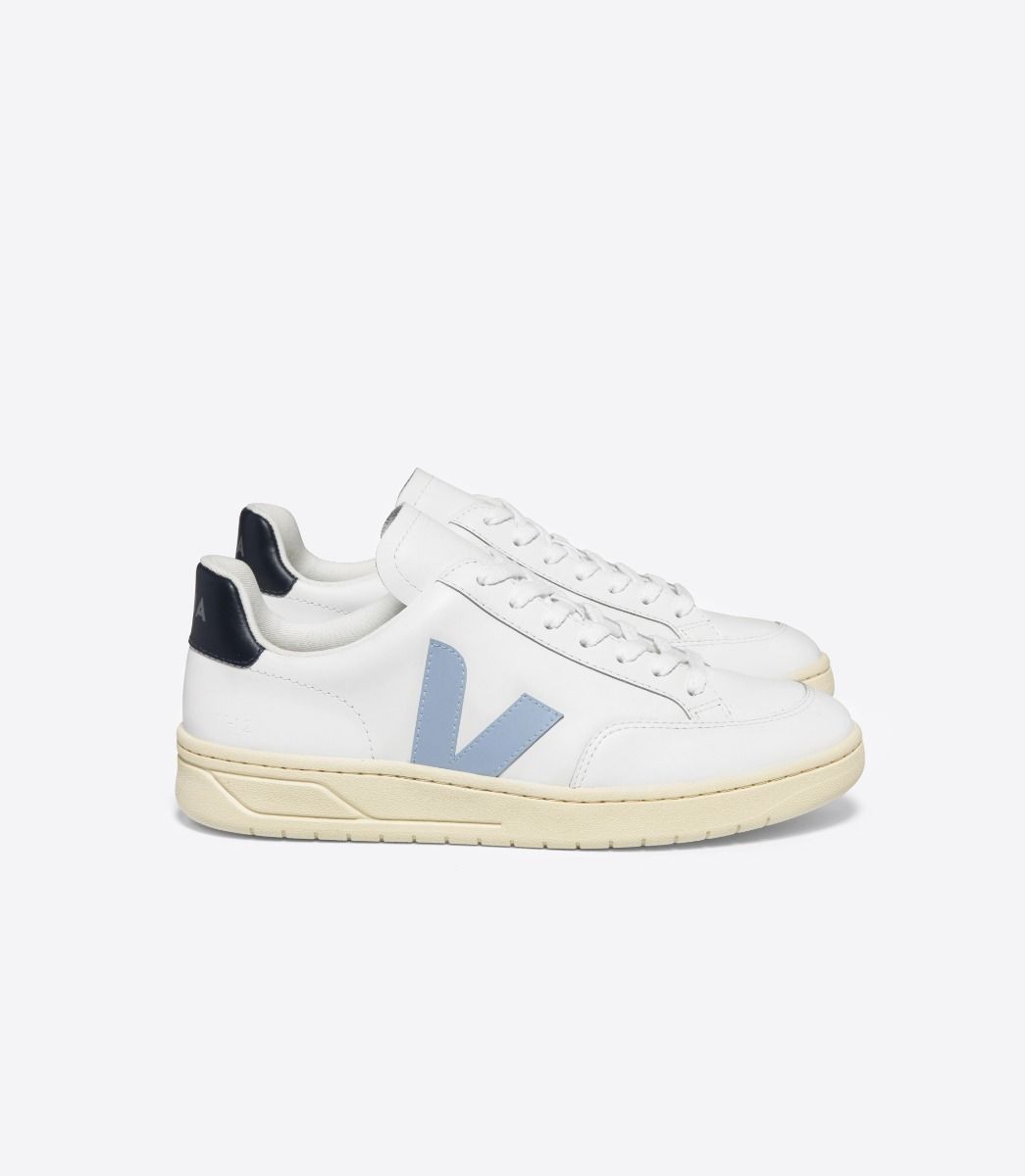 V-12 LEATHER WHITE STEEL NAUTICO