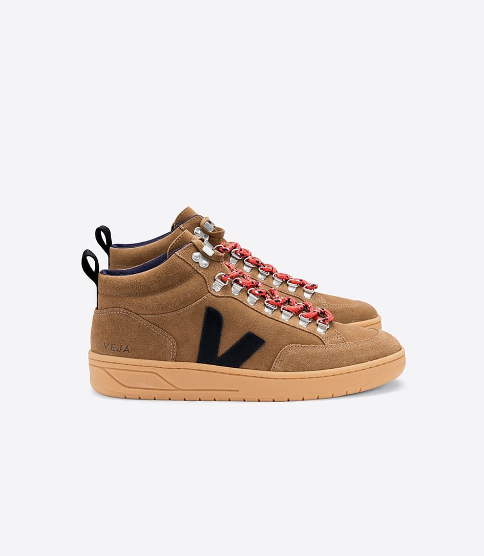 RORAIMA SUEDE BROWN BLACK GUM SOLE