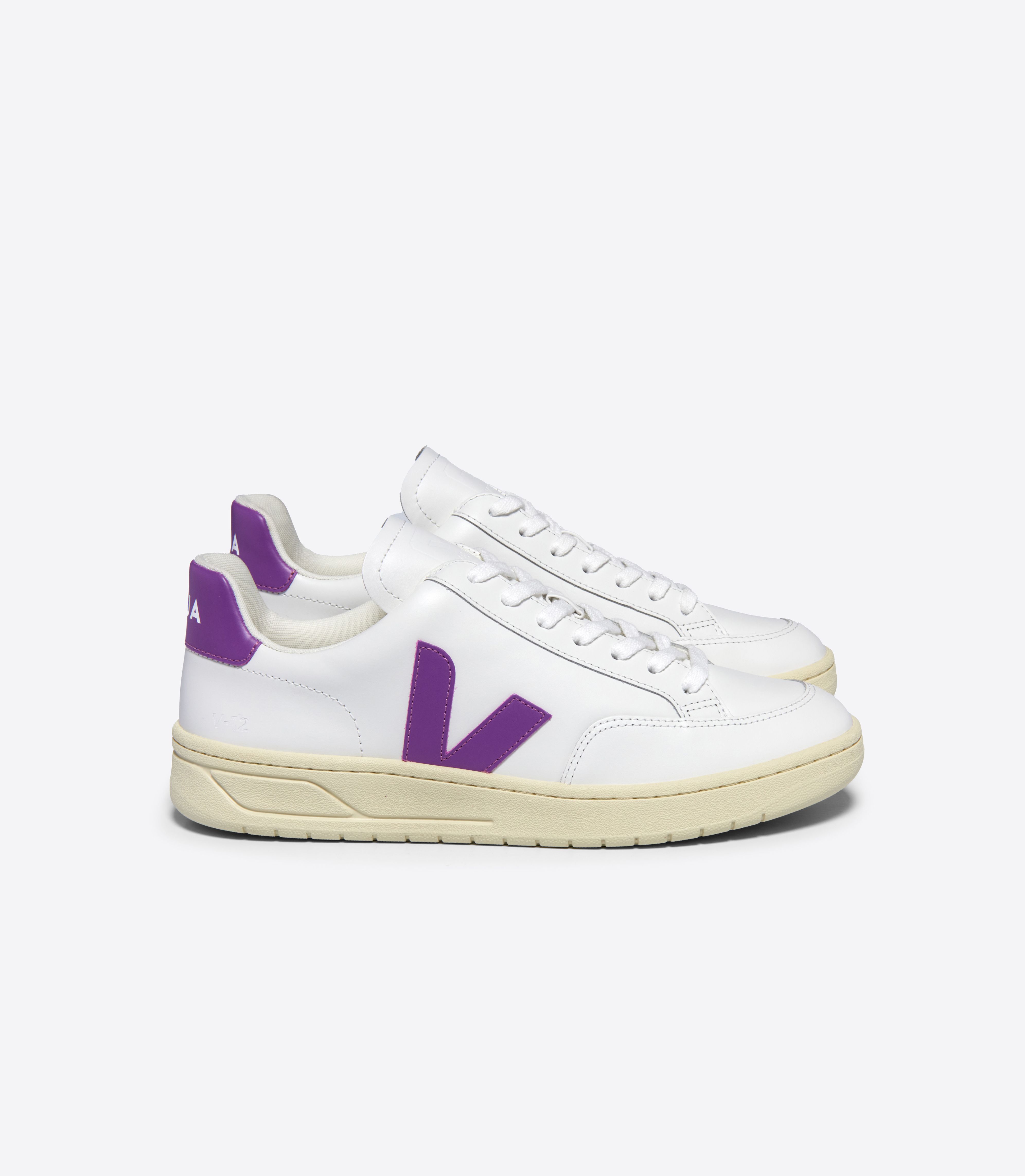 V-12 LEATHER WHITE COSMOS
