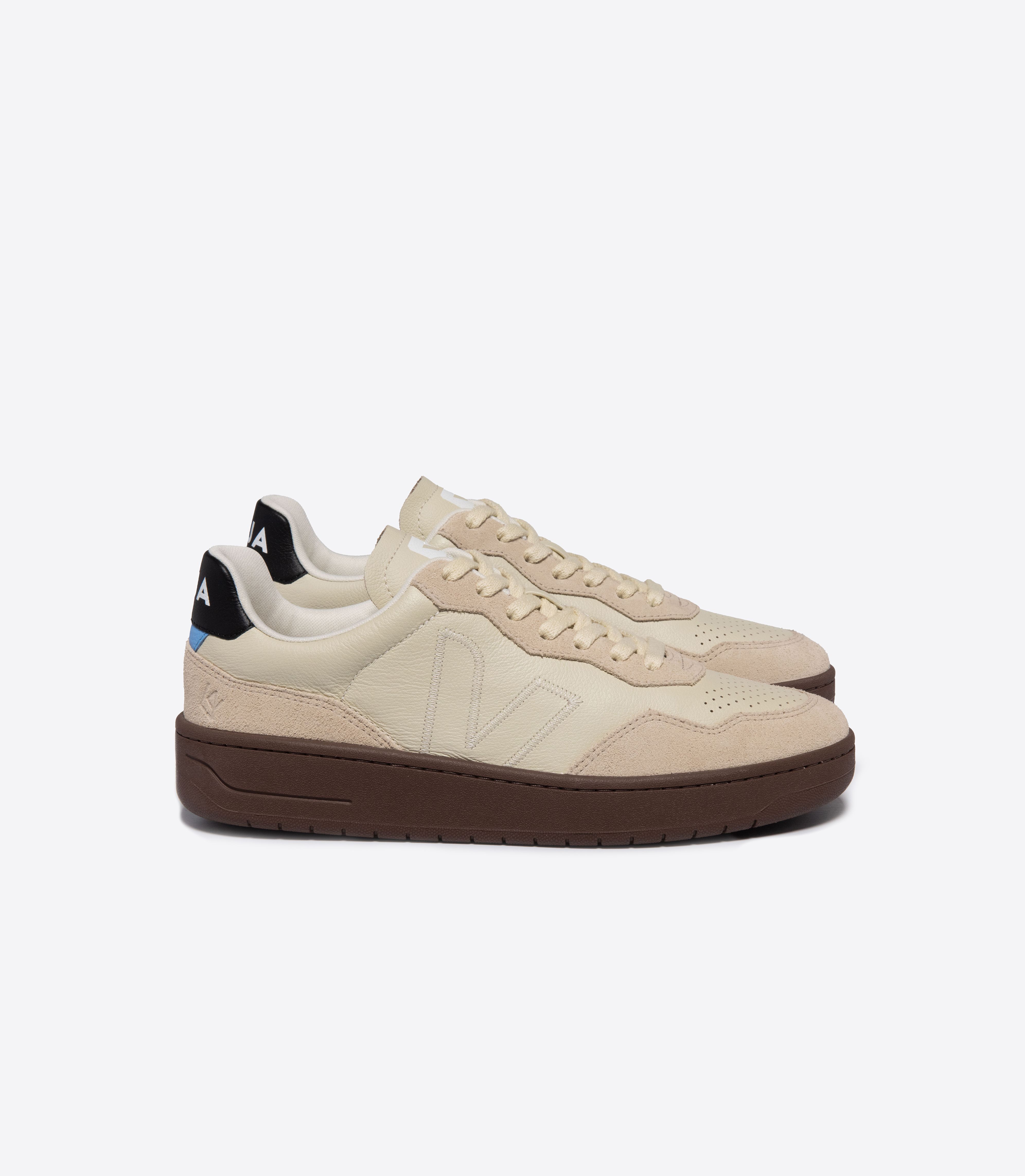 V-90 LEATHER VEJA X CENTRE COMMERCIAL PIERRE DUNE BLACK