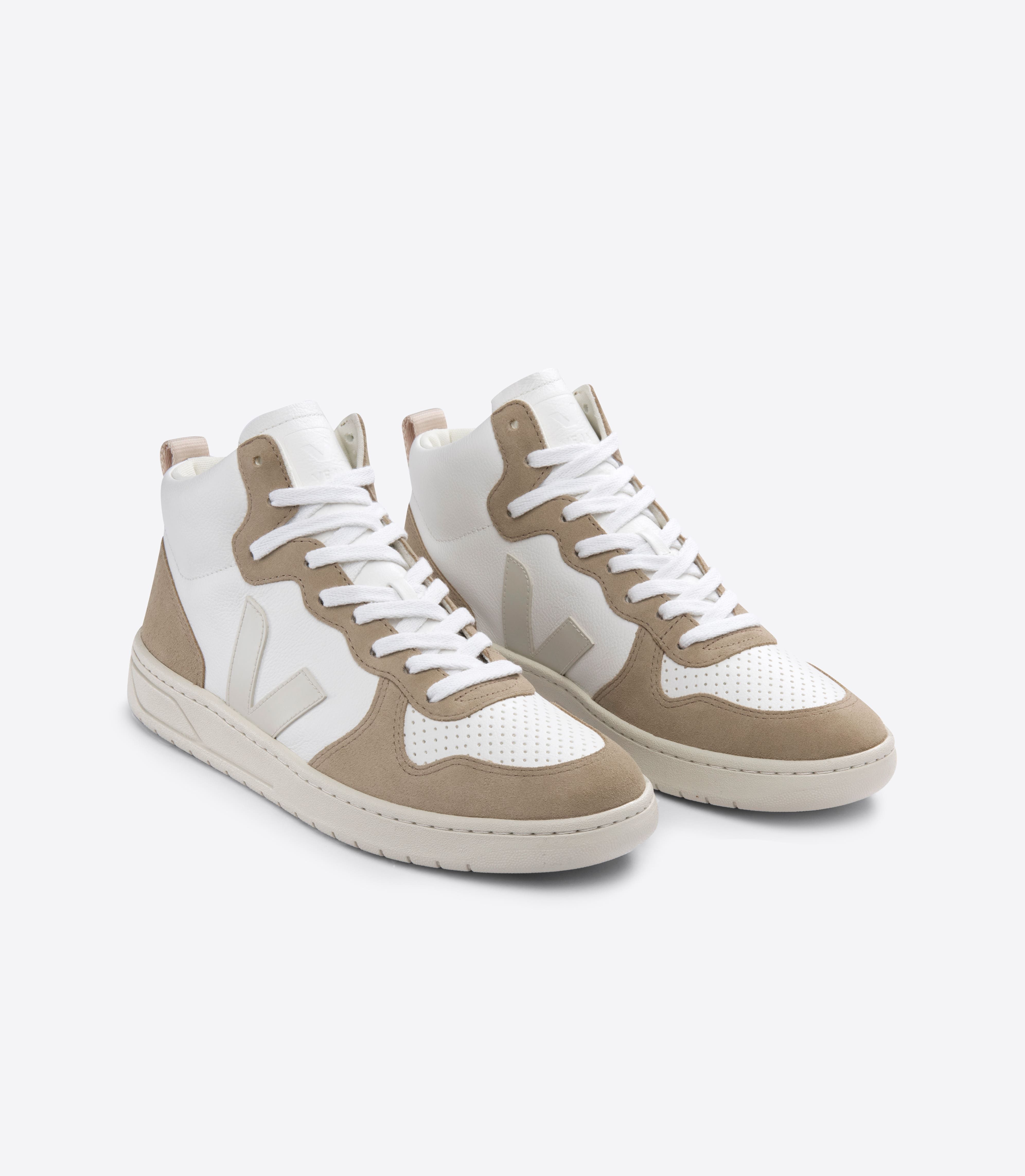 V-15 LEATHER WHITE PIERRE SAHARA