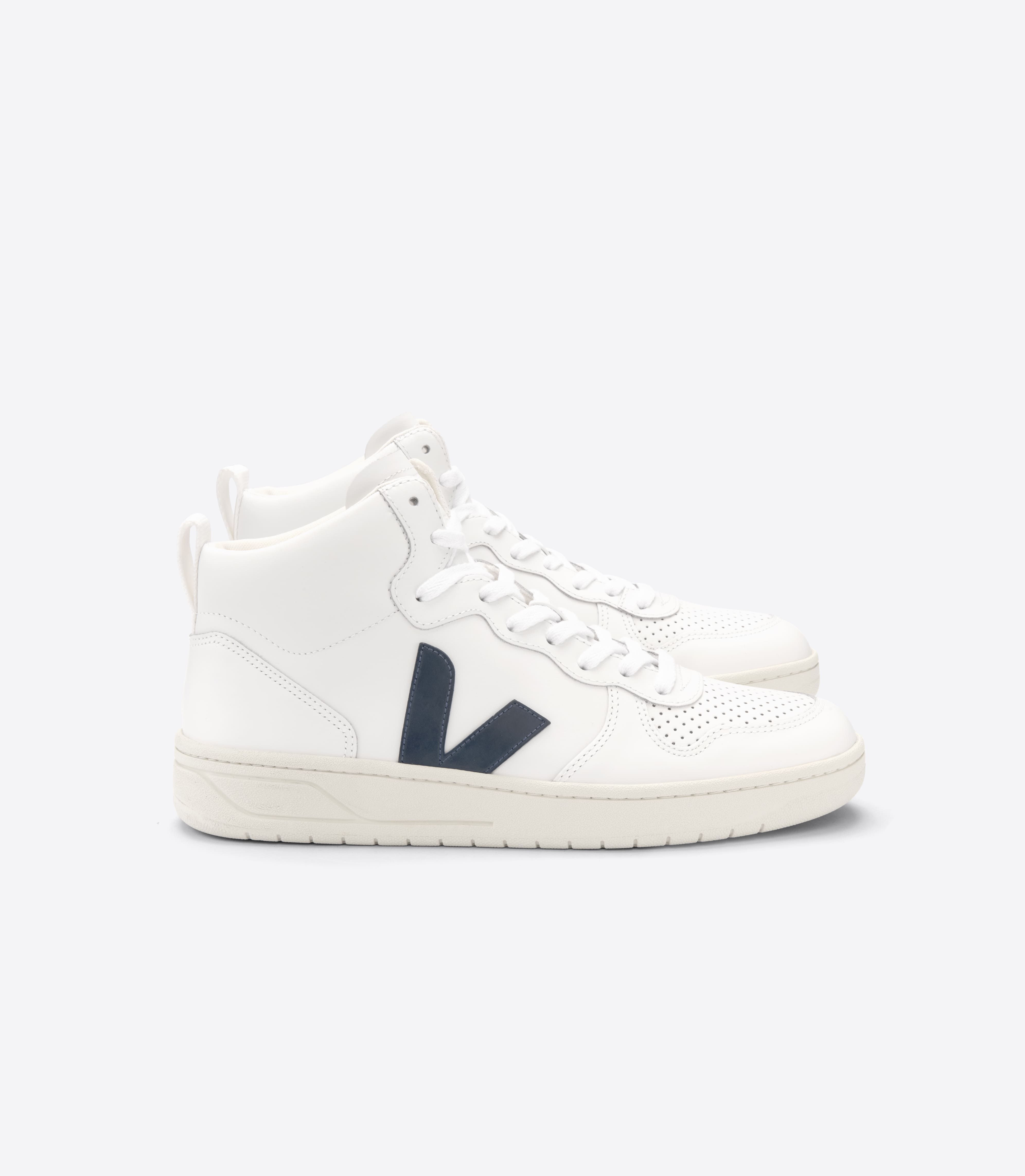 V-15 LEATHER WHITE NAUTICO