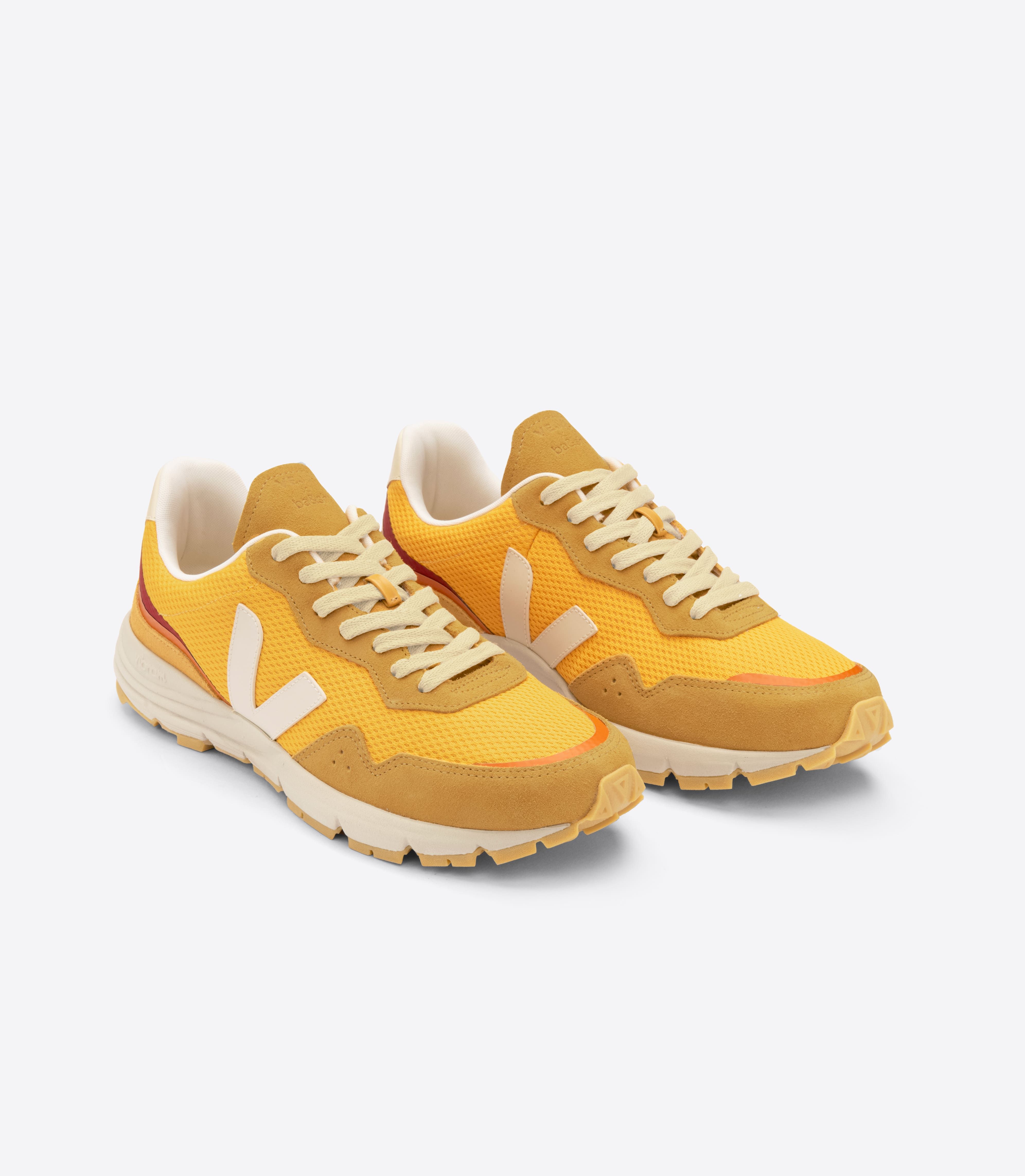 VEJA X BA&SH OURO PIERRE