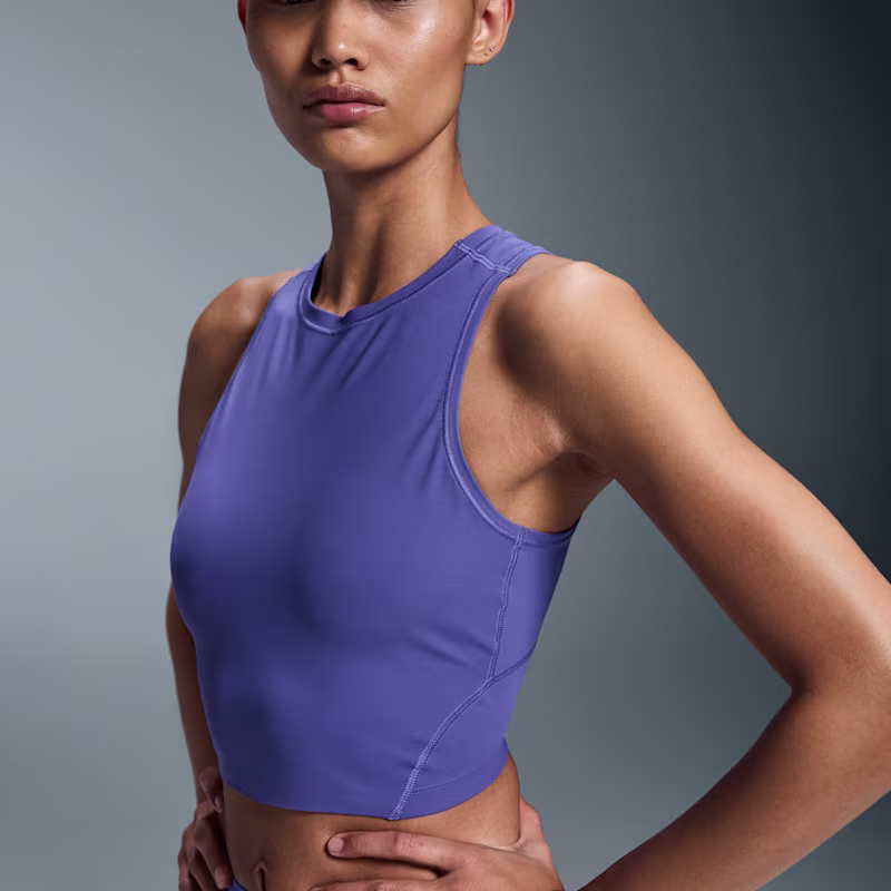 Women's Movement Crop