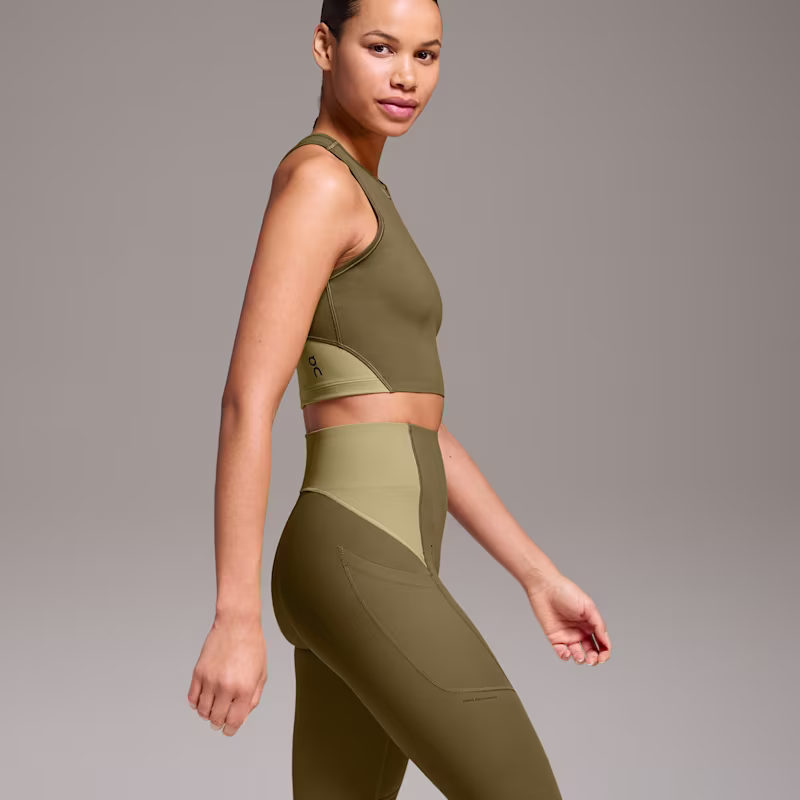 Women's Movement Crop