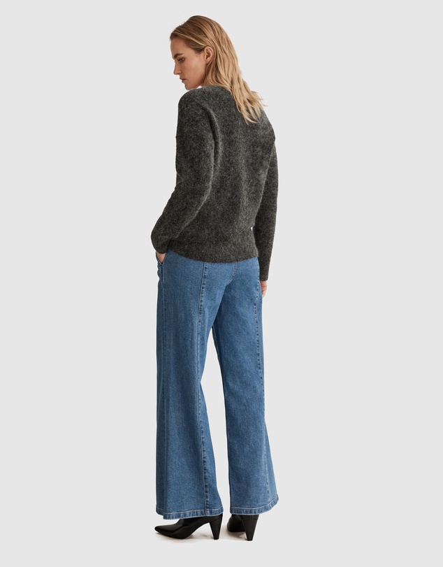 Country Road V-neck Fluffy Pullover