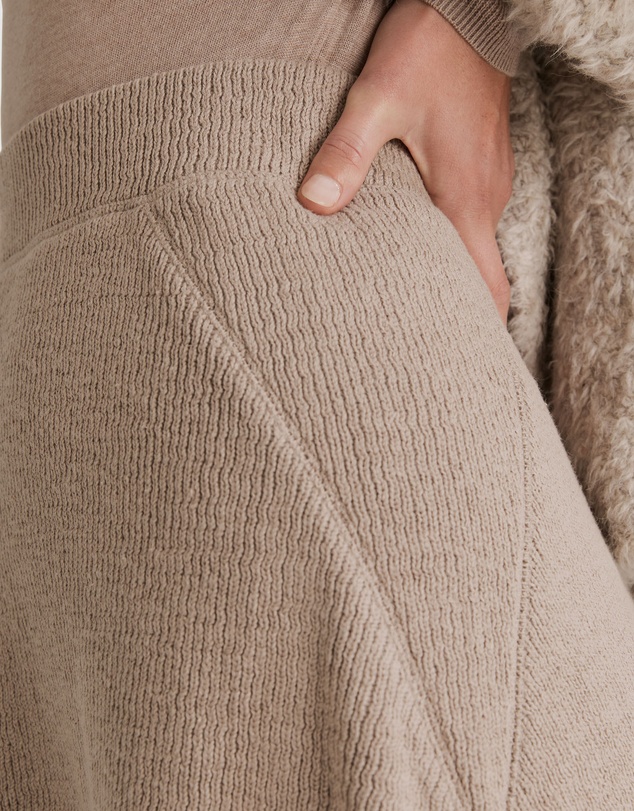 Country Road Textured Pull On Skirt