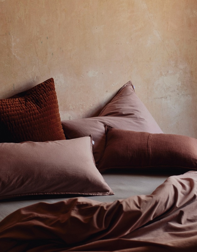 Country Road May 40x60 Cushion