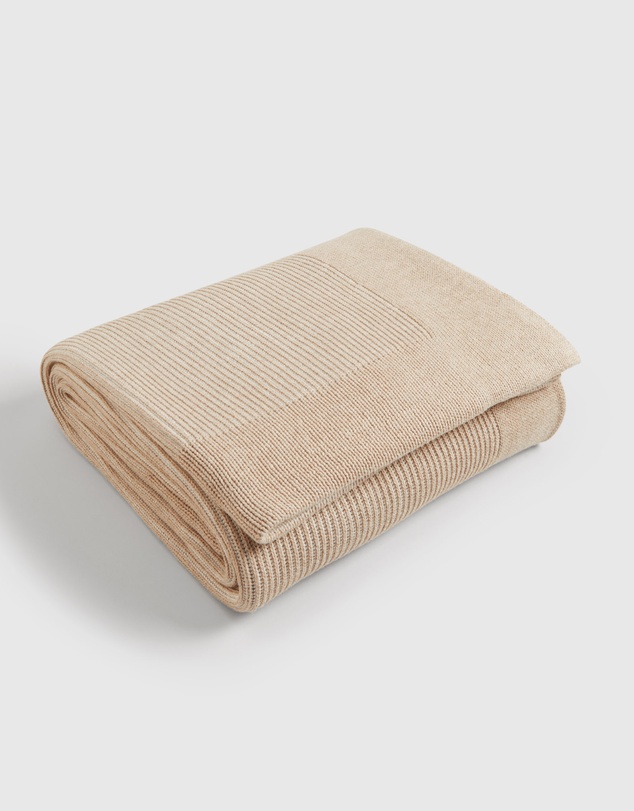 Country Road Gard Two Tone Throw