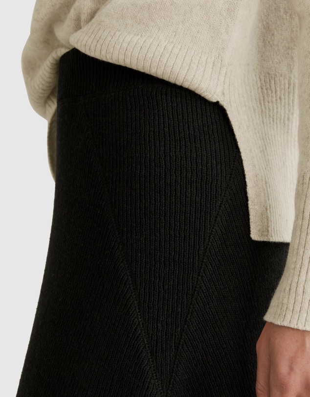 Country Road Textured Pull On Skirt