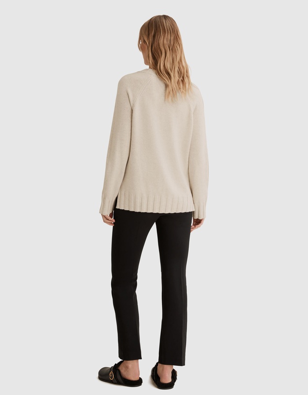 Country Road Deep V-neck Pullover