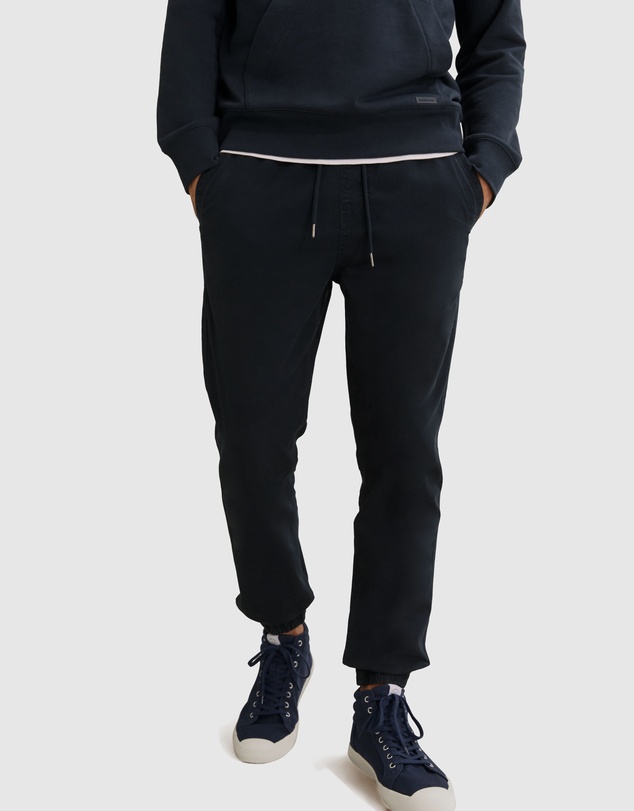 Country Road Utility Jogger