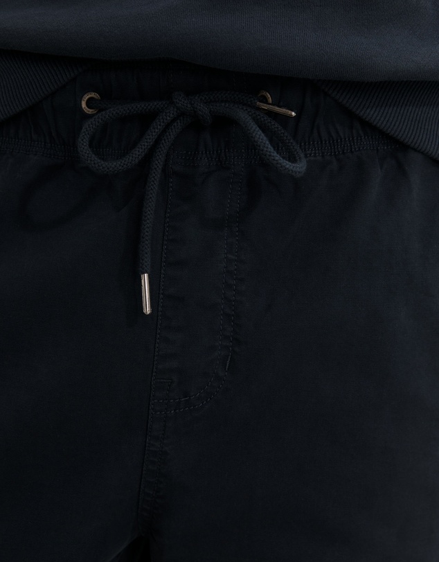 Country Road Utility Jogger