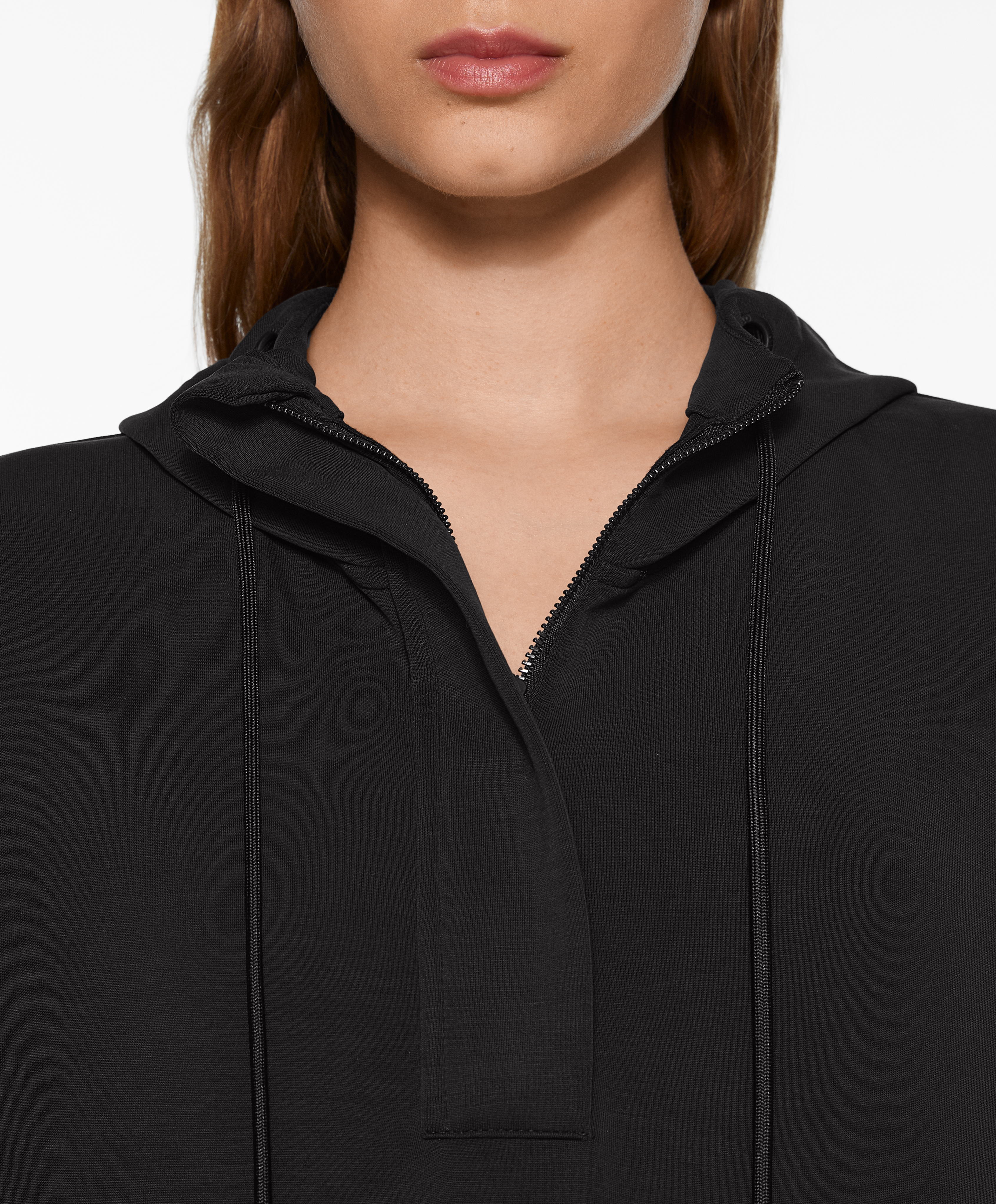 Oversize sweatshirt with soft-touch modal and zip