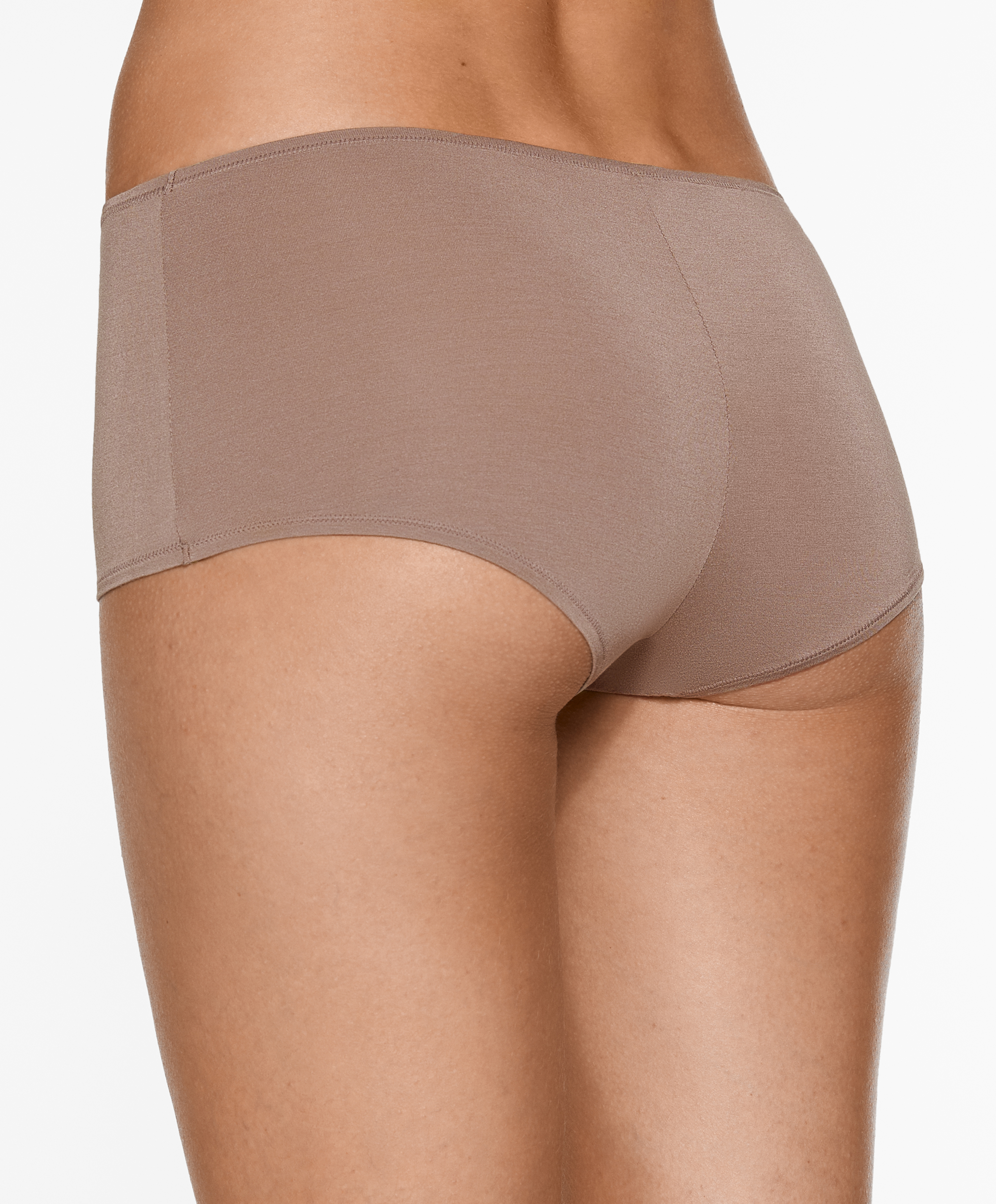 2 boyshort briefs in a modal blend and 16% silk