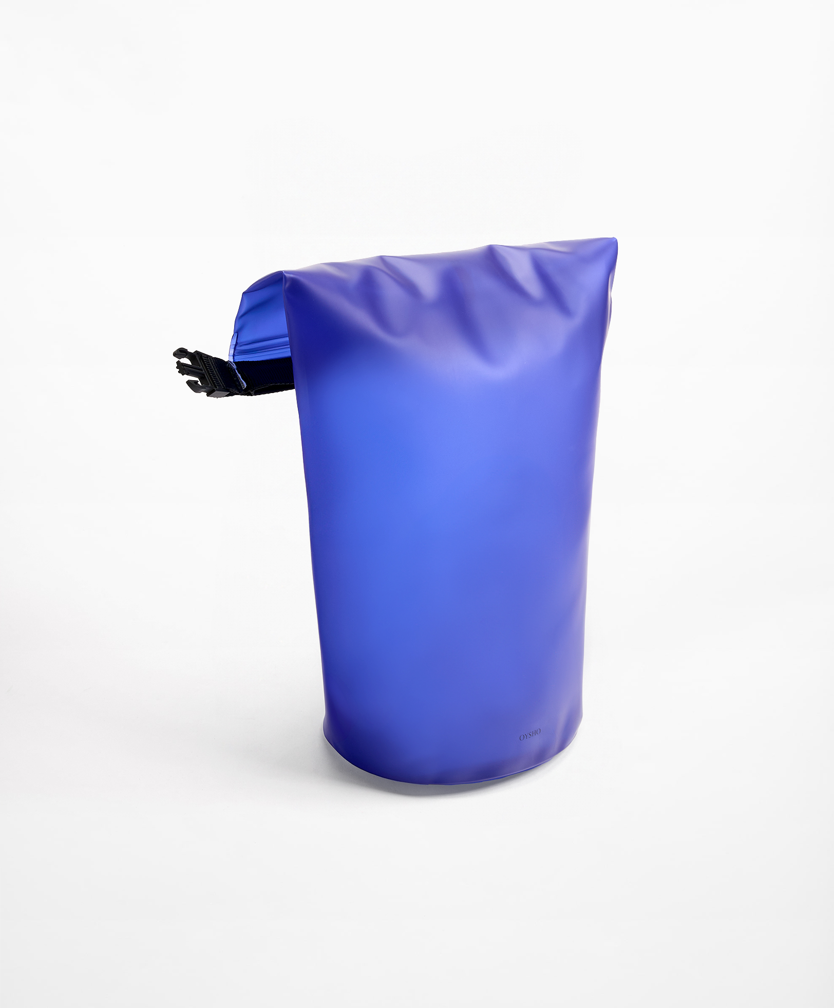9.5L water-resistant bag