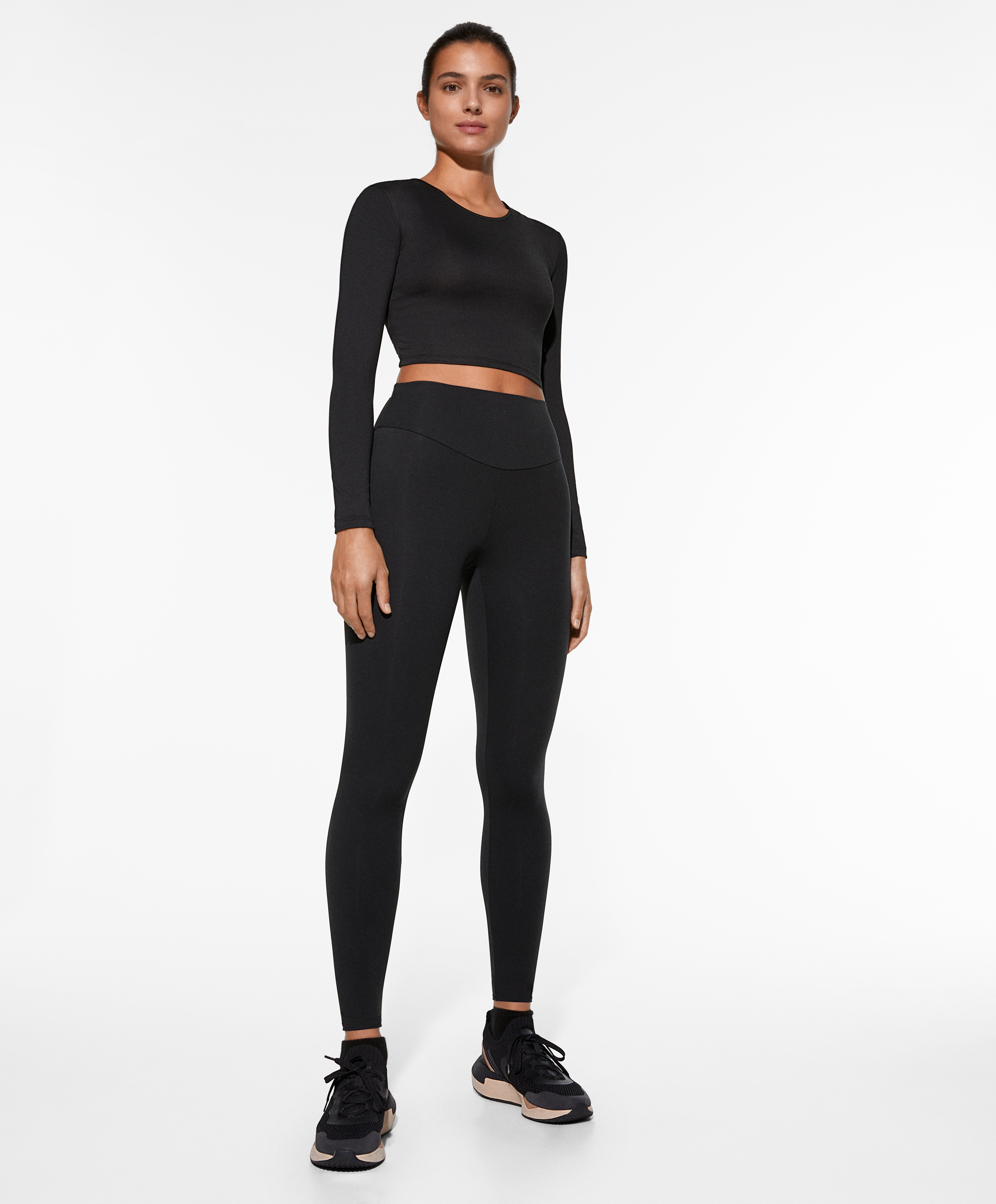 Comfortlux long-sleeved T-shirt with open back