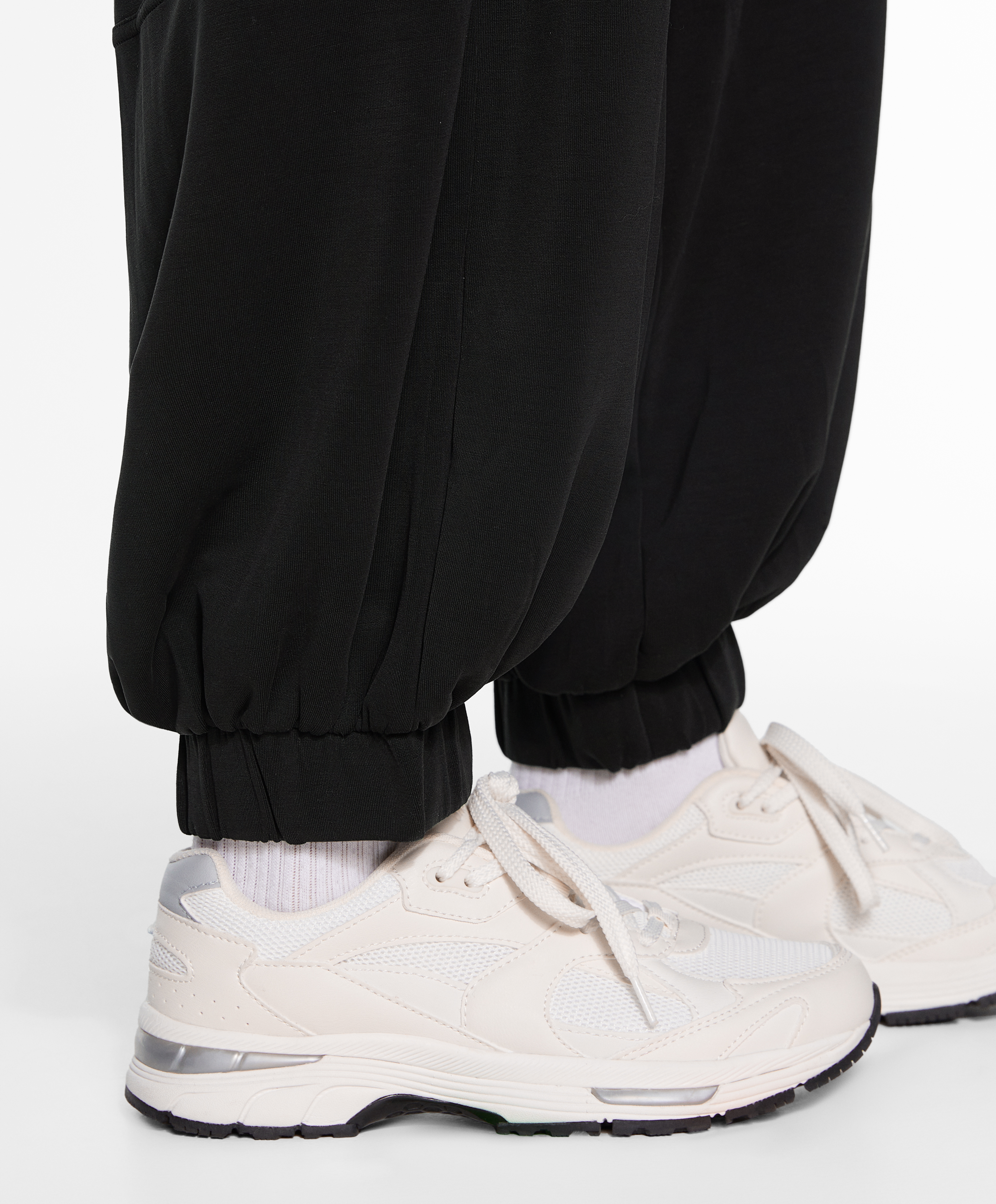 Extra-wide modal joggers