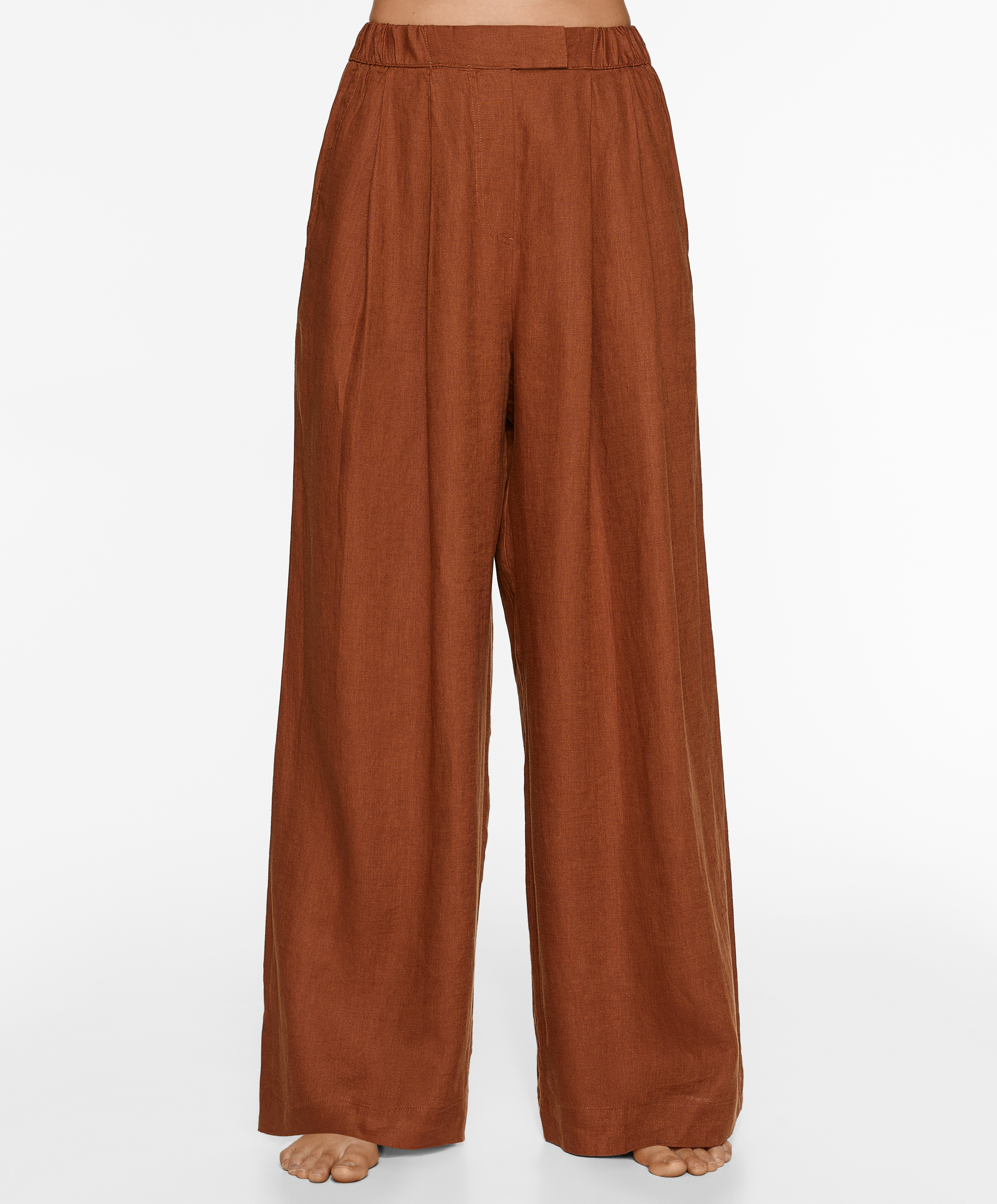 Tailored-fit 100% linen trousers