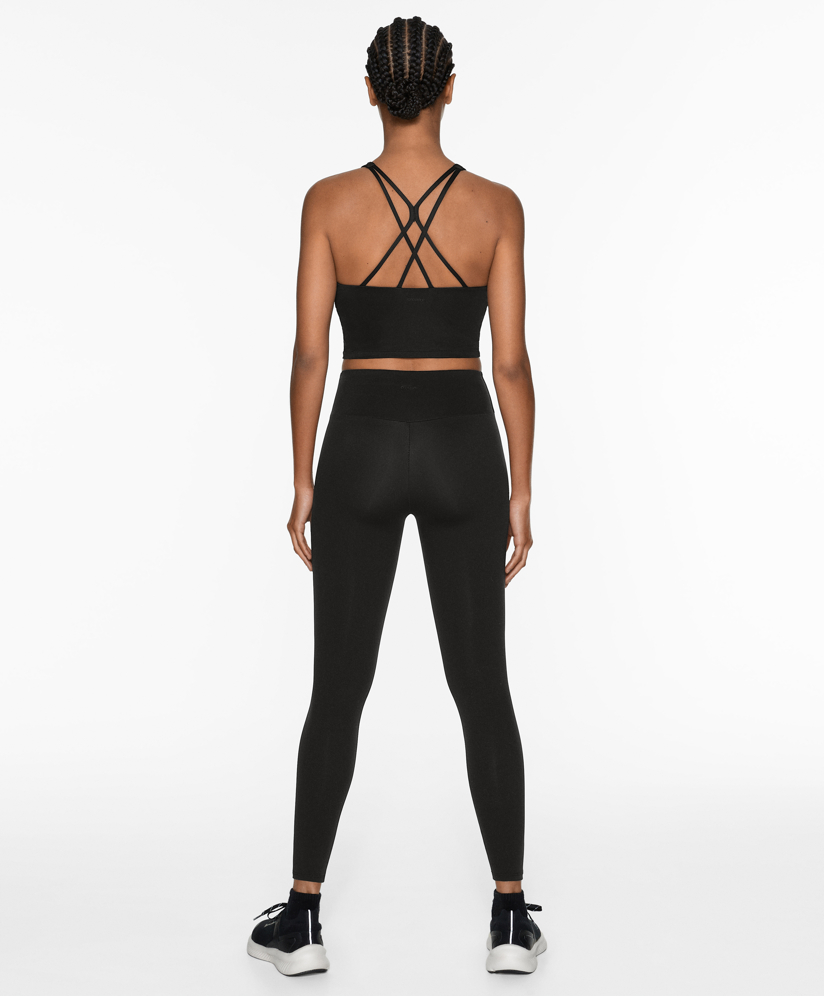 Comfortlux strap tank top with cups