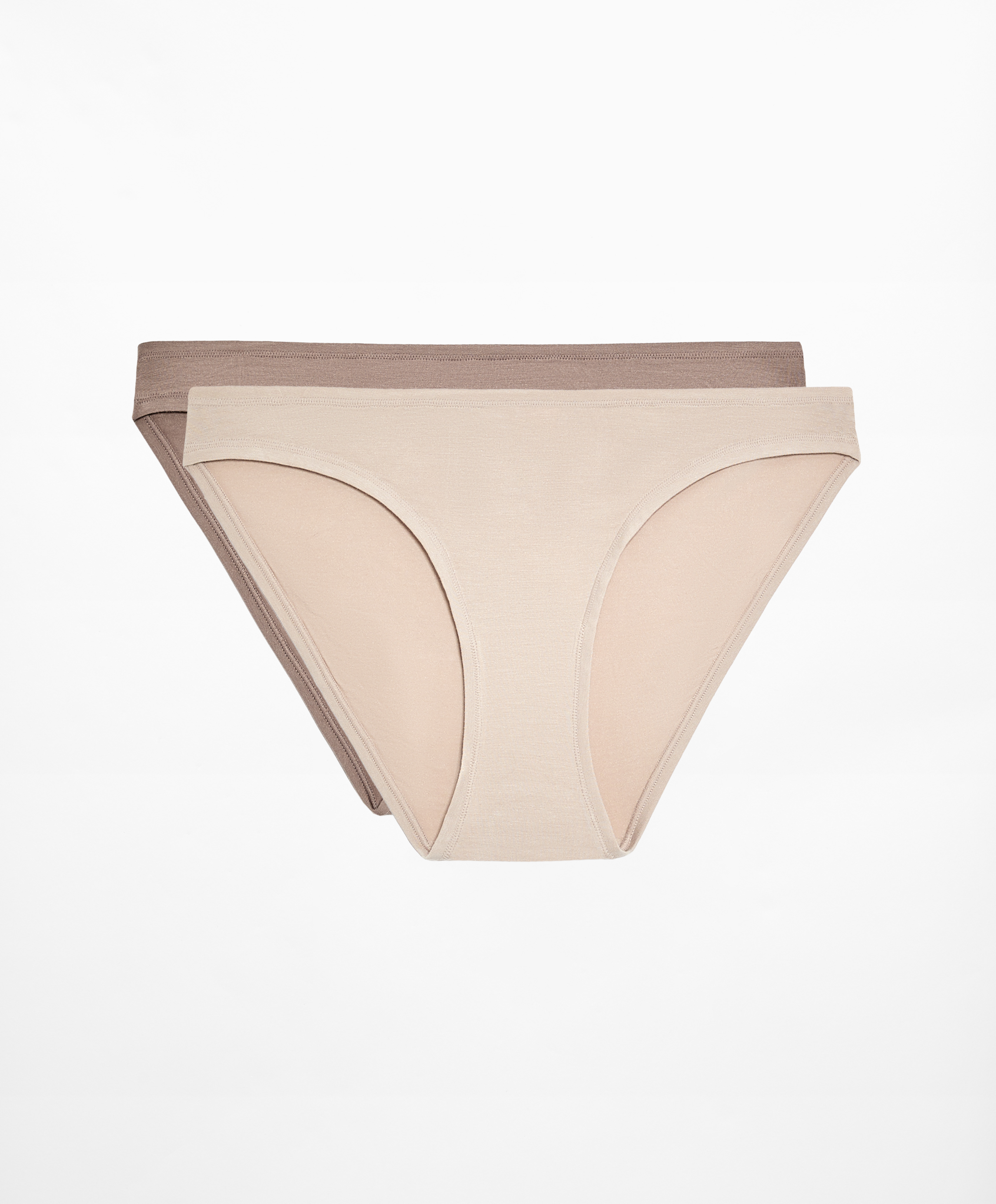 2 classic briefs in a modal blend and 16% silk