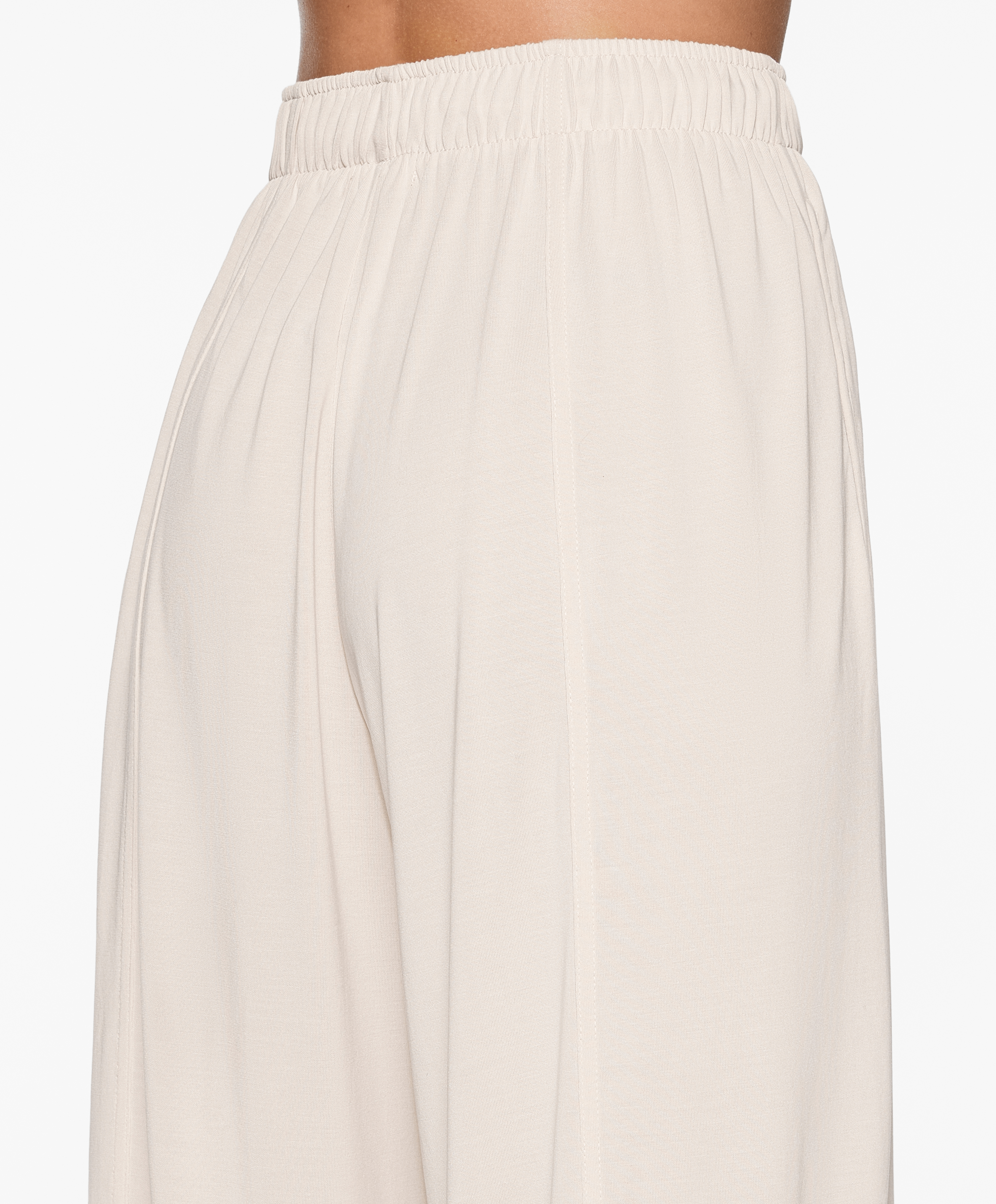 Extra-wide joggers with modal