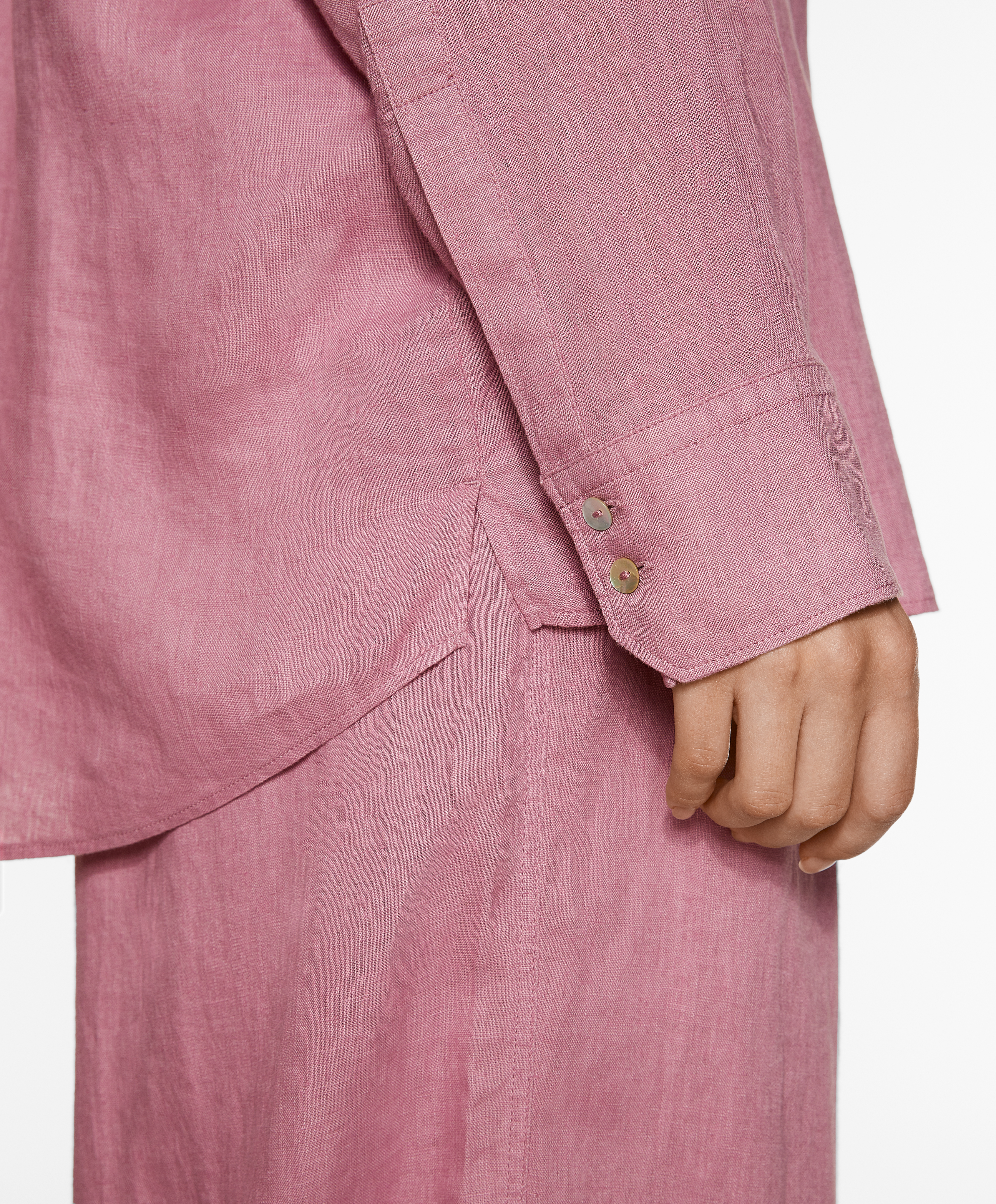 100% linen long-sleeved shirt