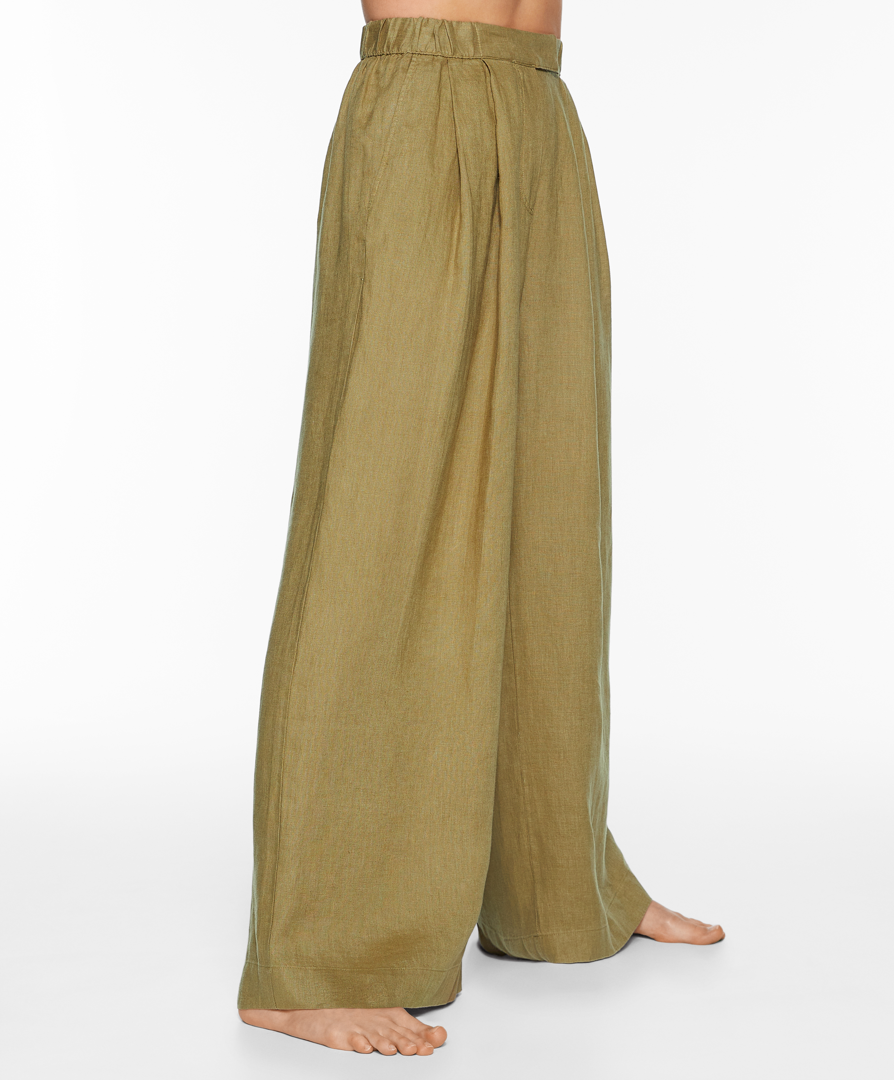 Tailored-fit 100% linen trousers