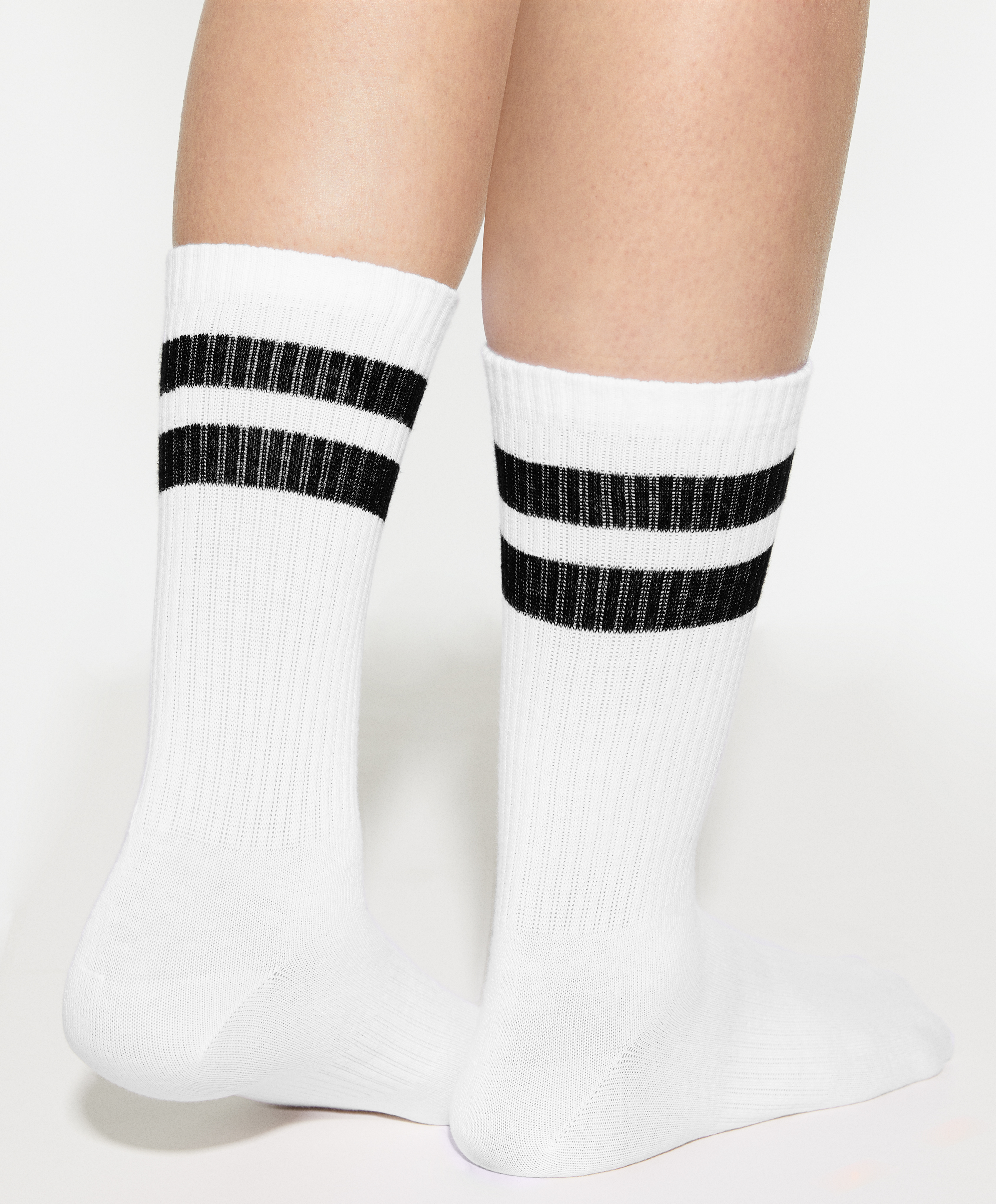 Stripe rib classic sports socks in a cotton blend