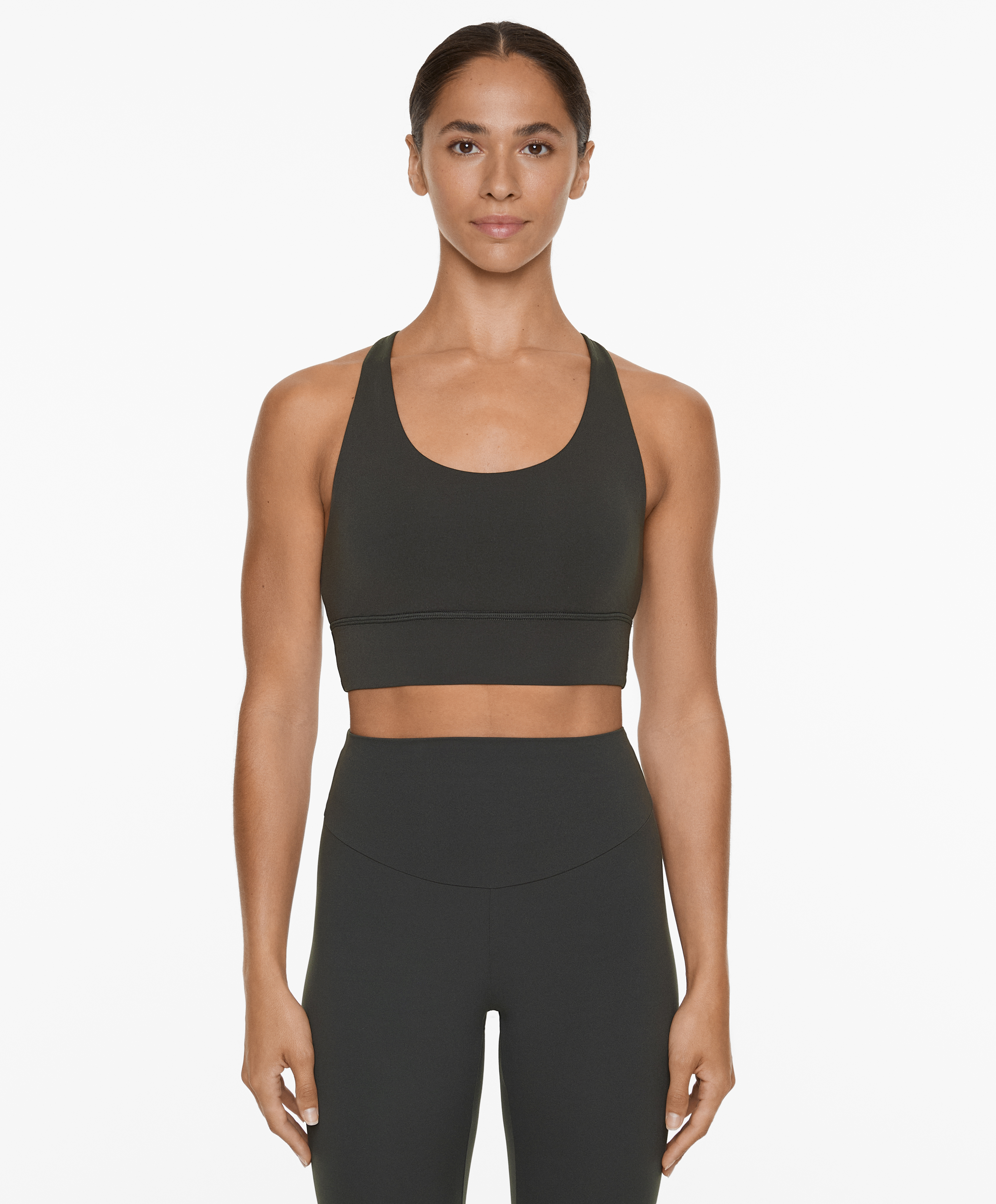 Medium-support comfortlux sports bra with cups