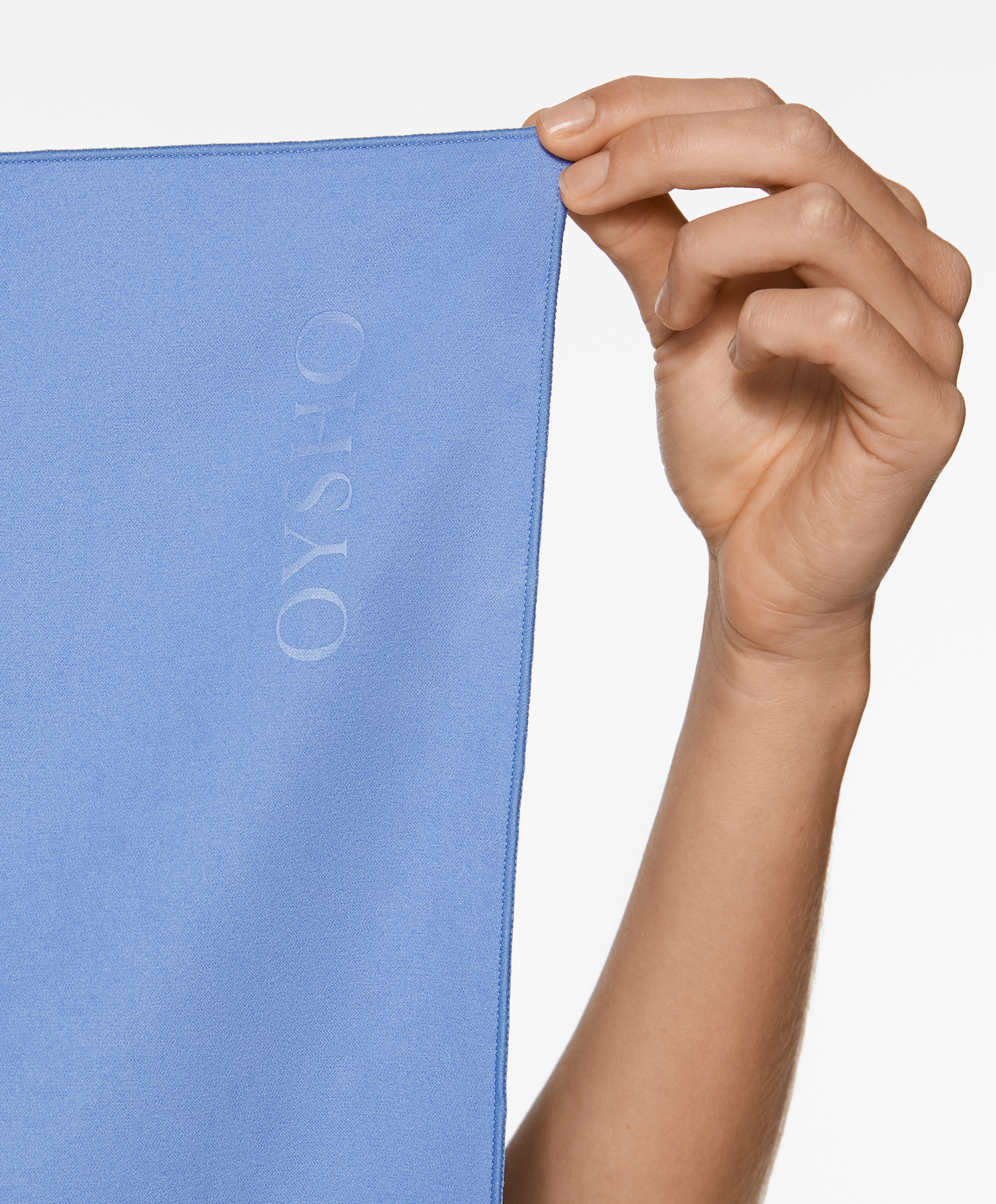 Medium quick-drying microfibre towel