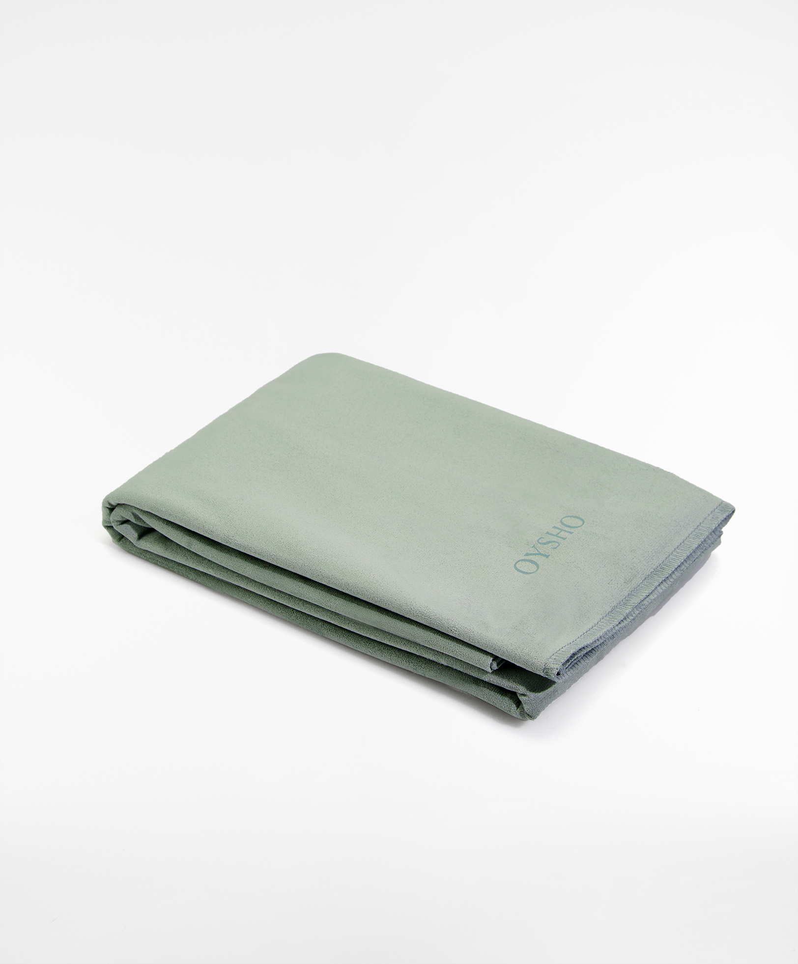 Non-slip yoga mat towel