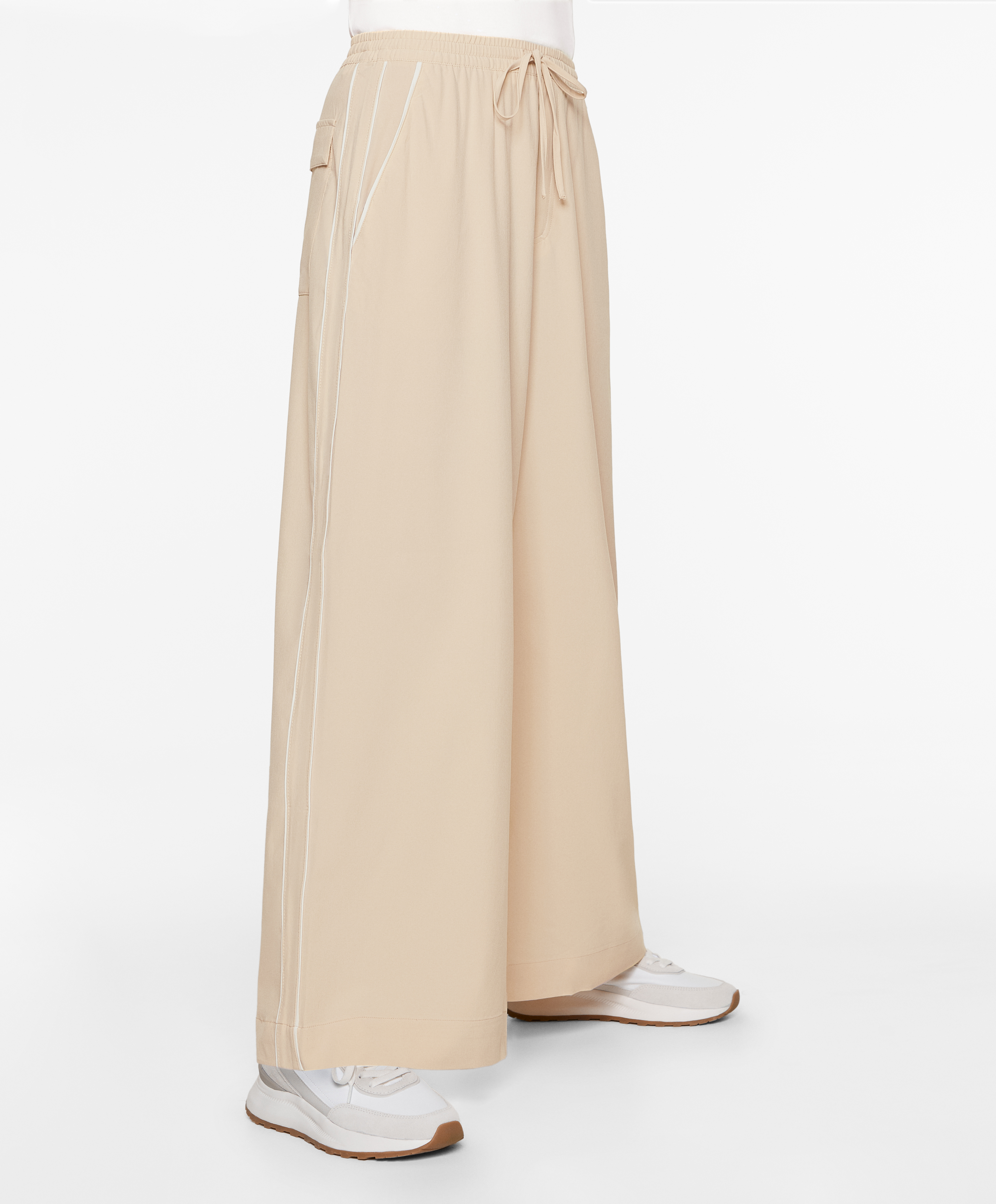 Water-repellent straight-leg trousers