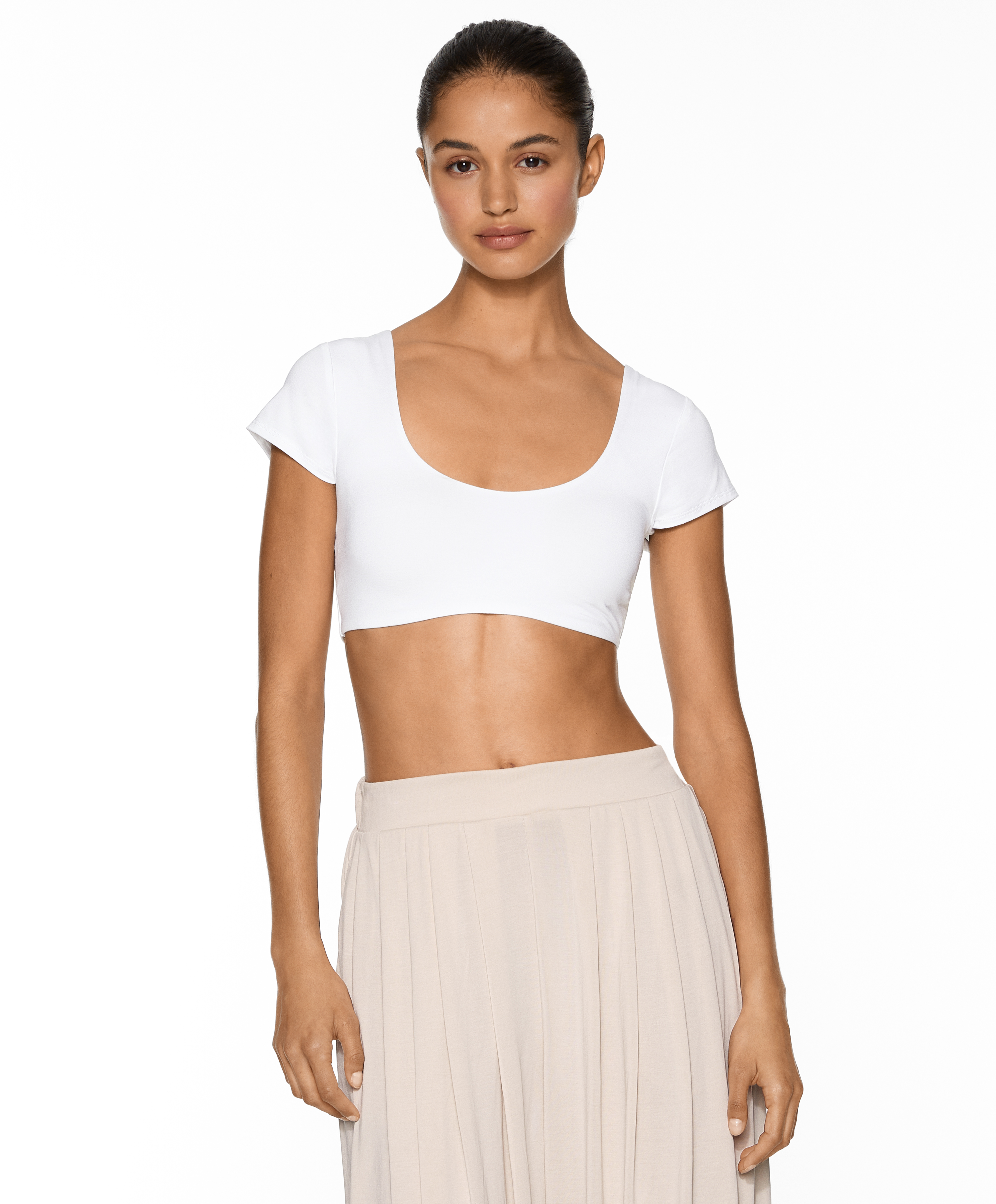 Short-sleeved bra top with modal