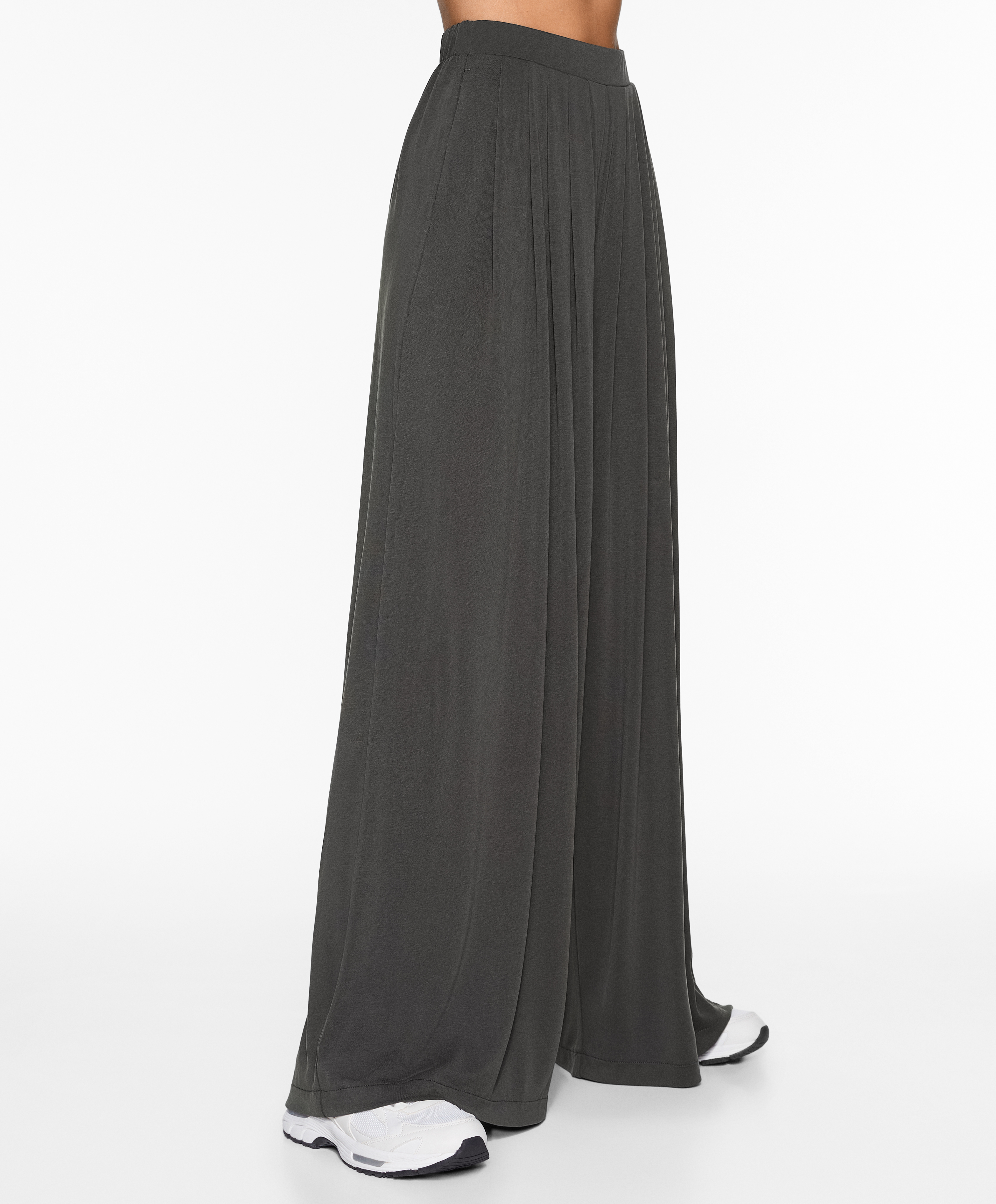 Extra-wide modal blend joggers