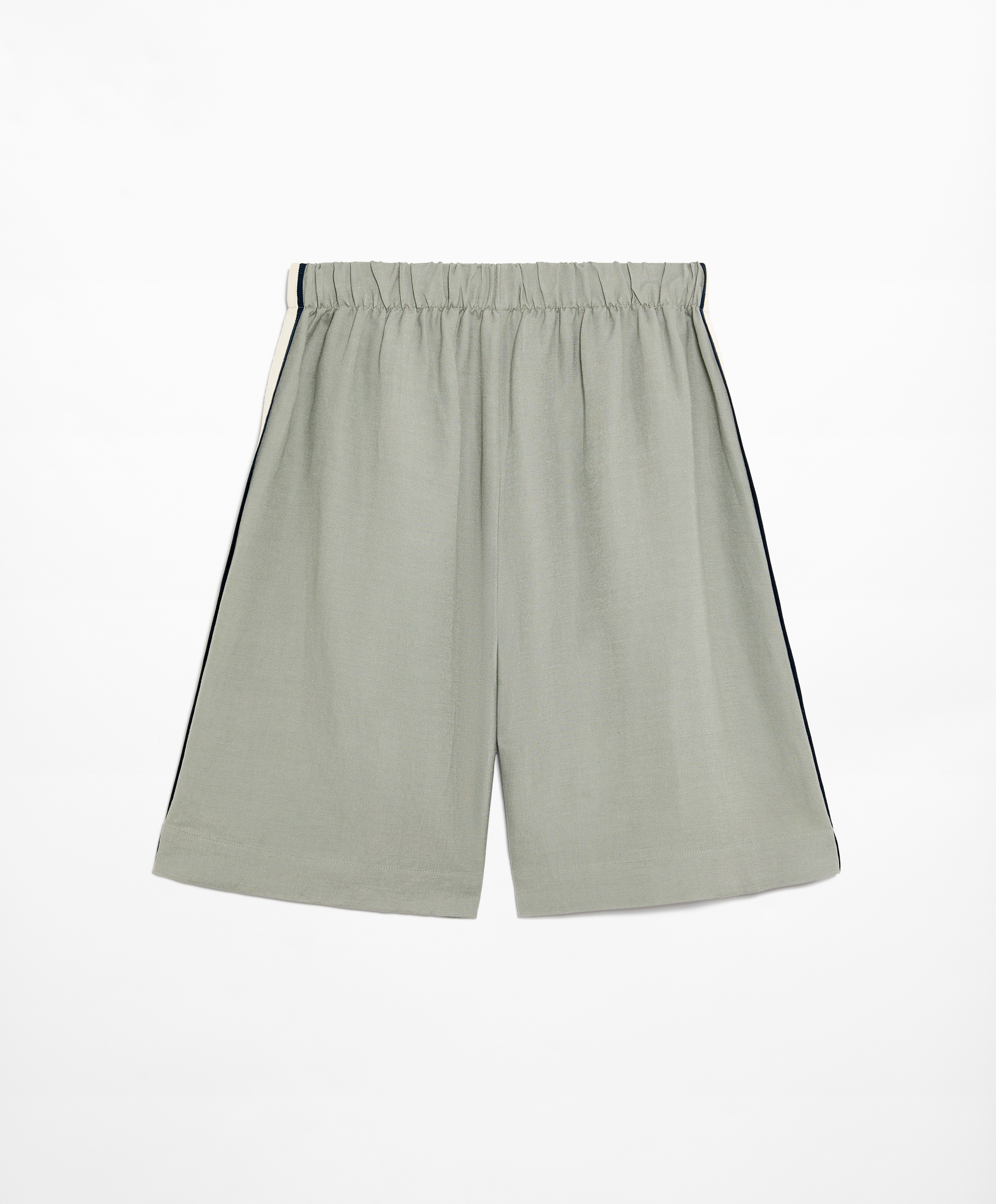 Bermuda shorts with linen appliqué along the sides