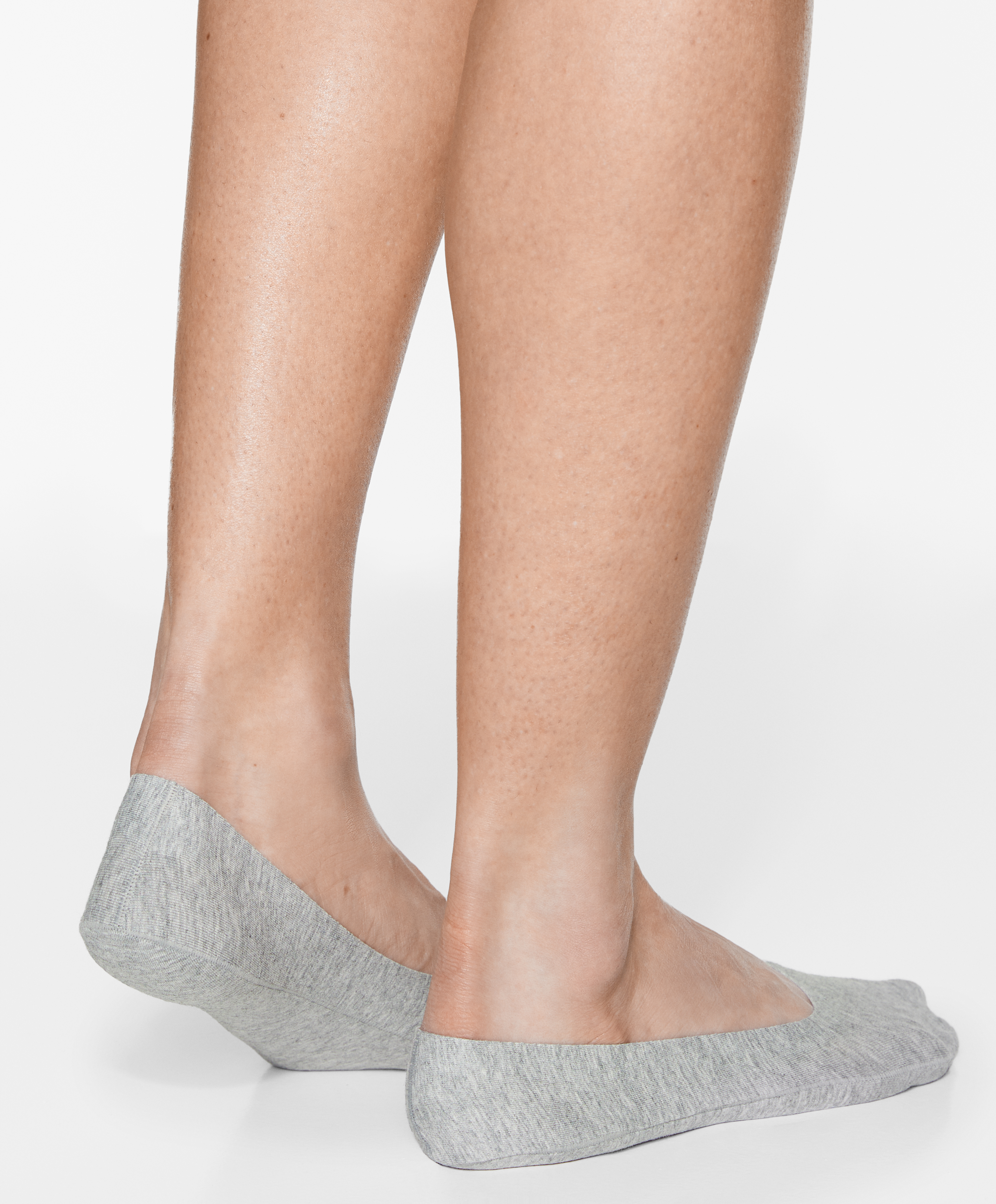 2 pairs of medium-cut cotton blend invisible socks