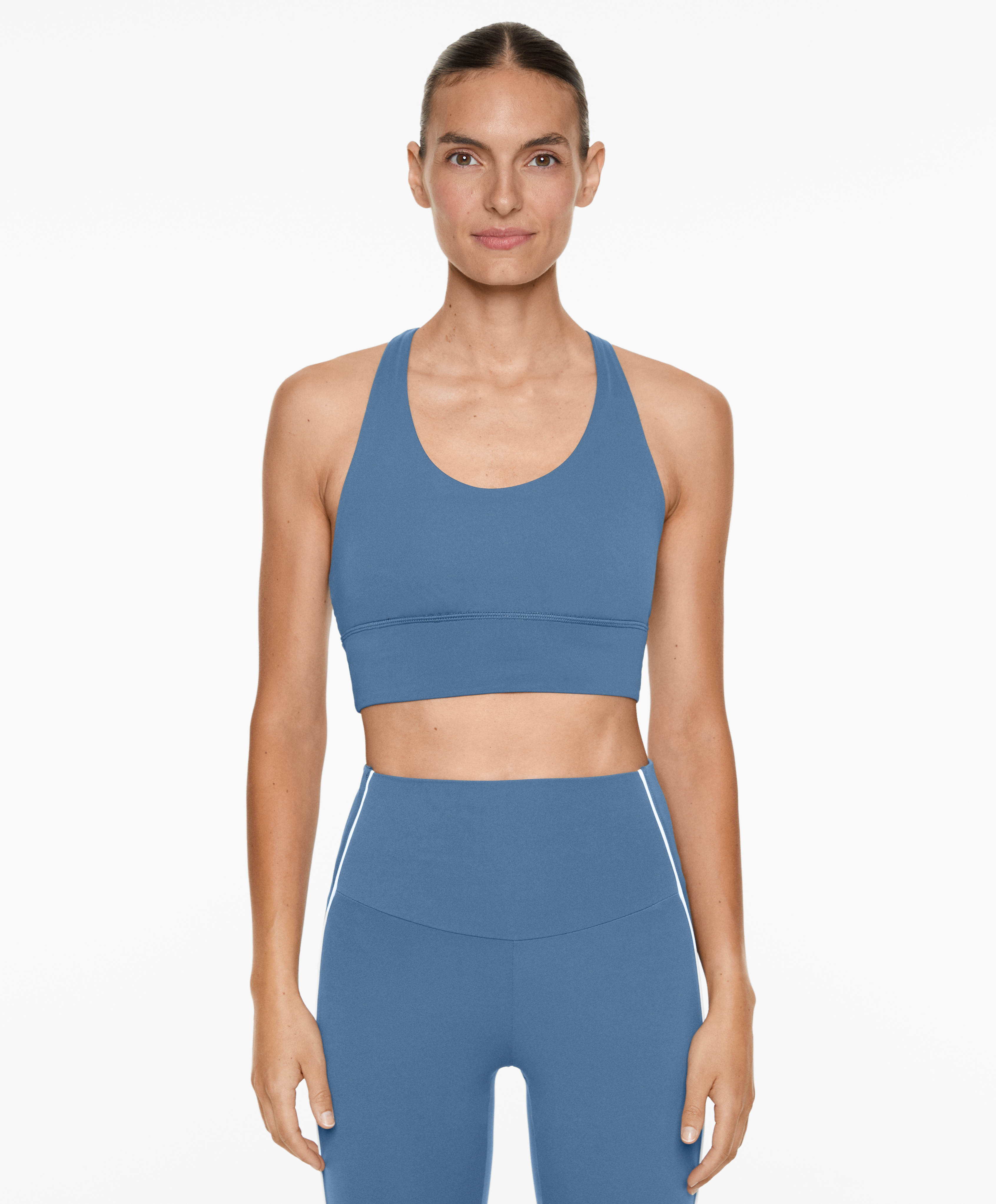 Medium-support comfortlux sports bra with cups