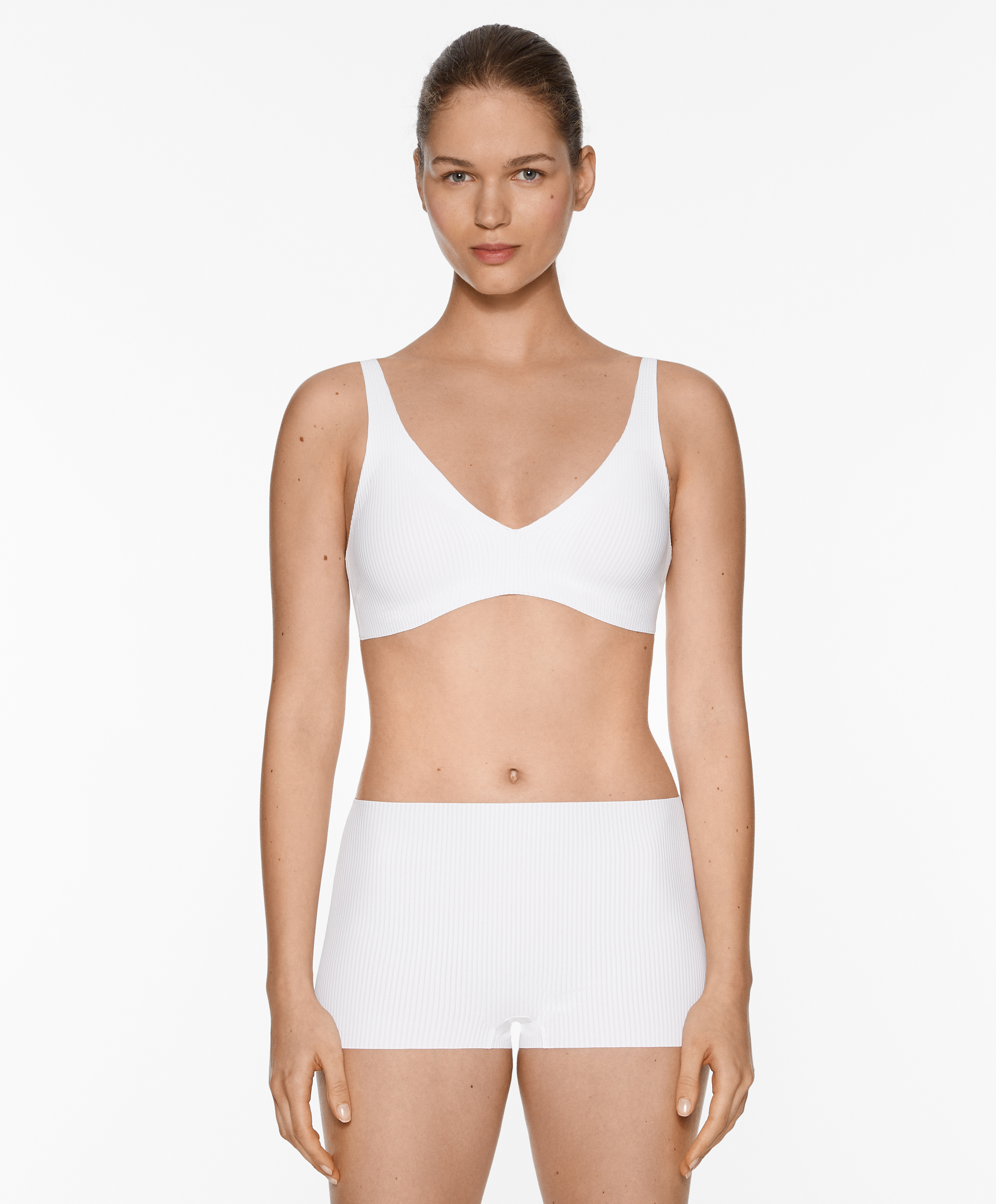 Invisible micro rib hot pants