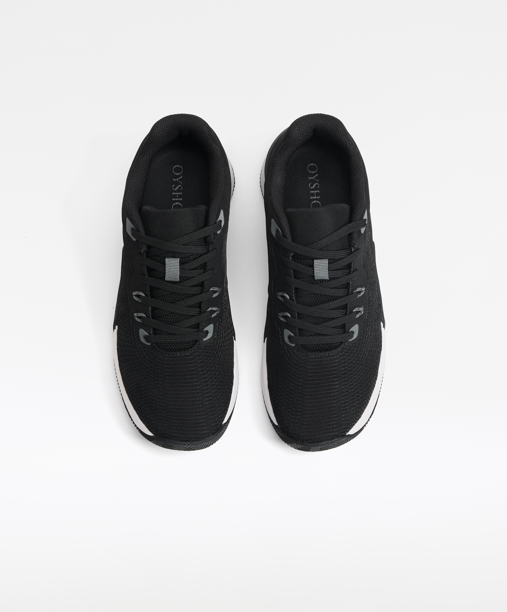Strength training shoes