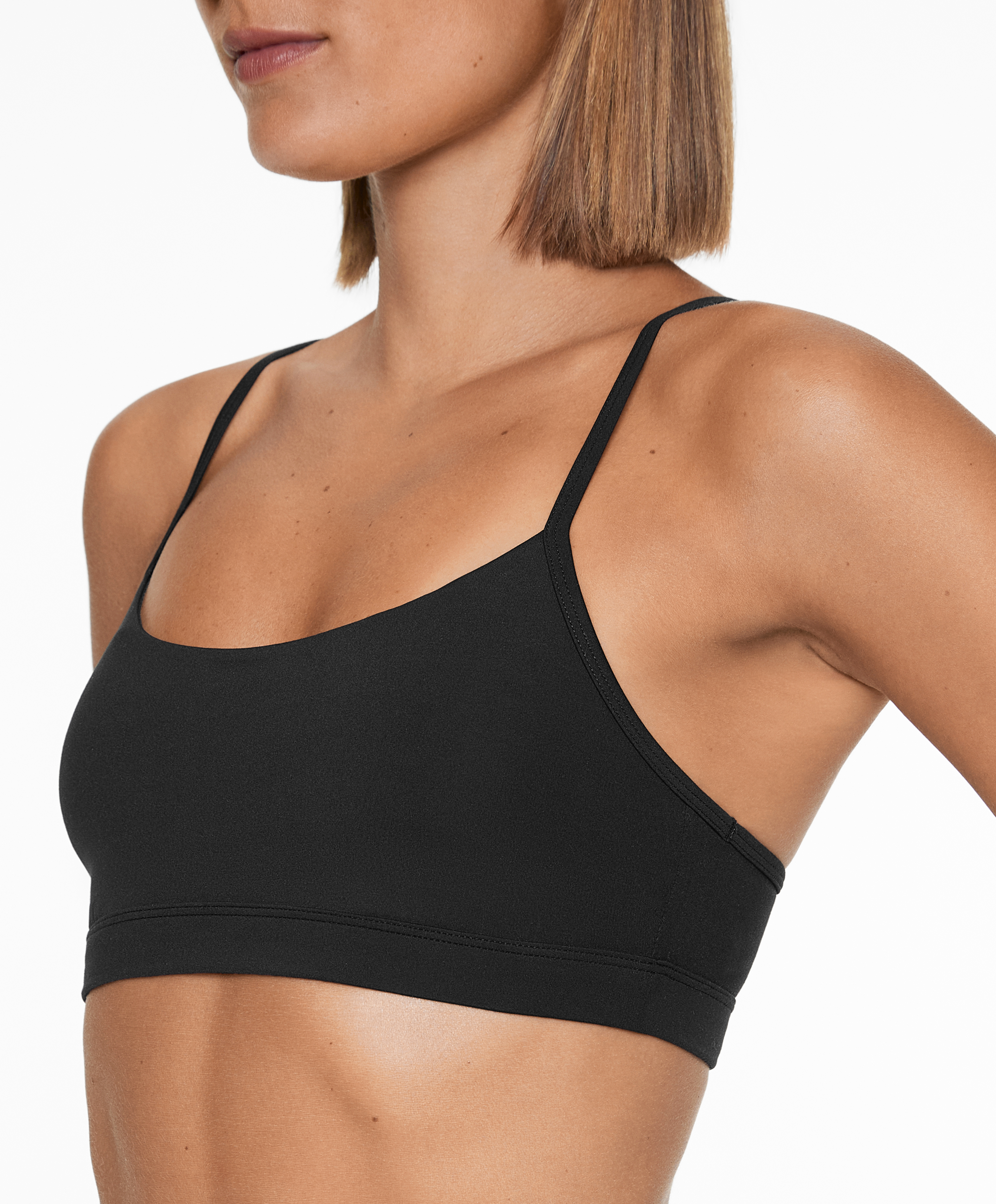 Low-support Comfortlux sports bra with cups