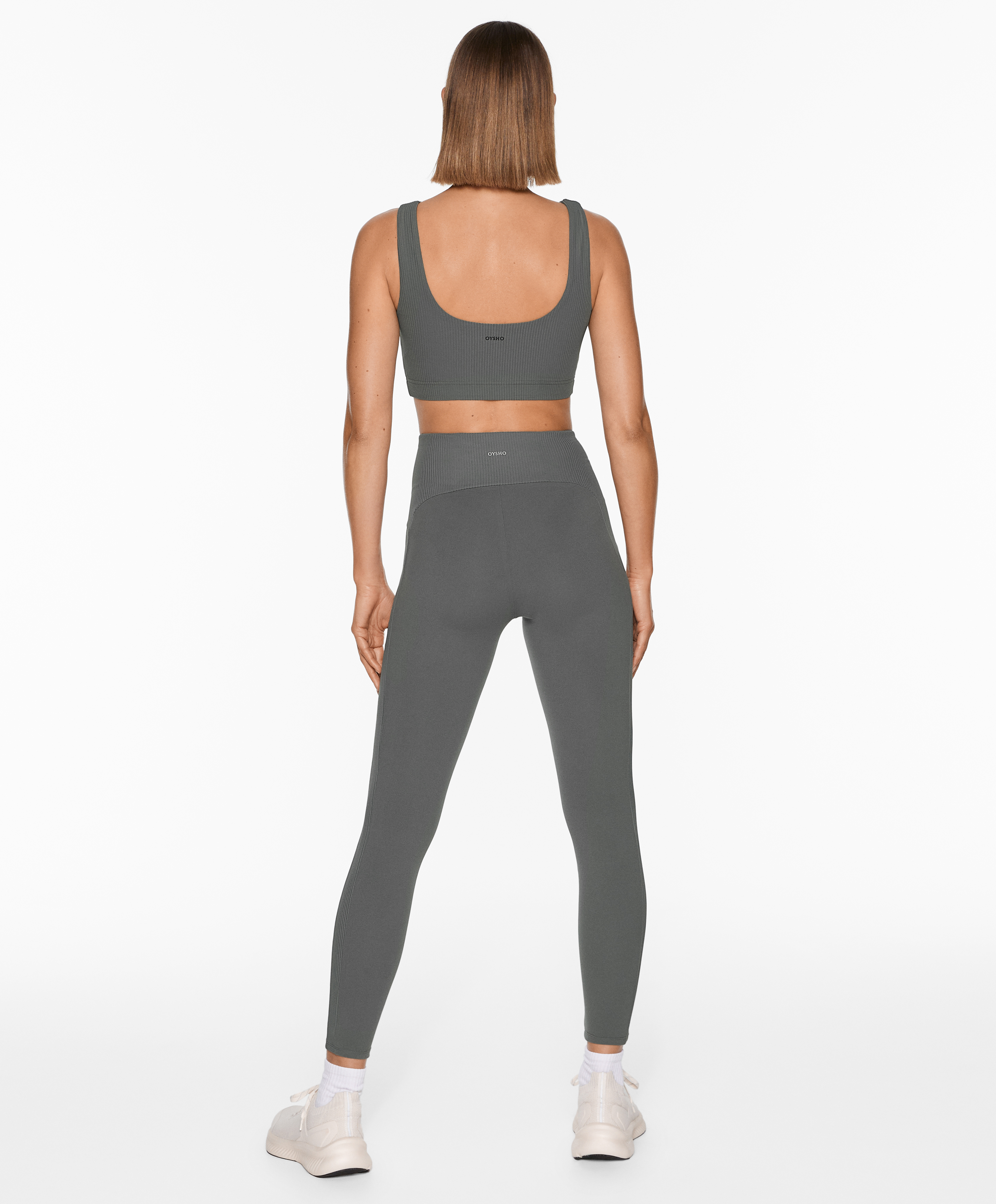 Medium-support comfortlux rib sports bra with cups