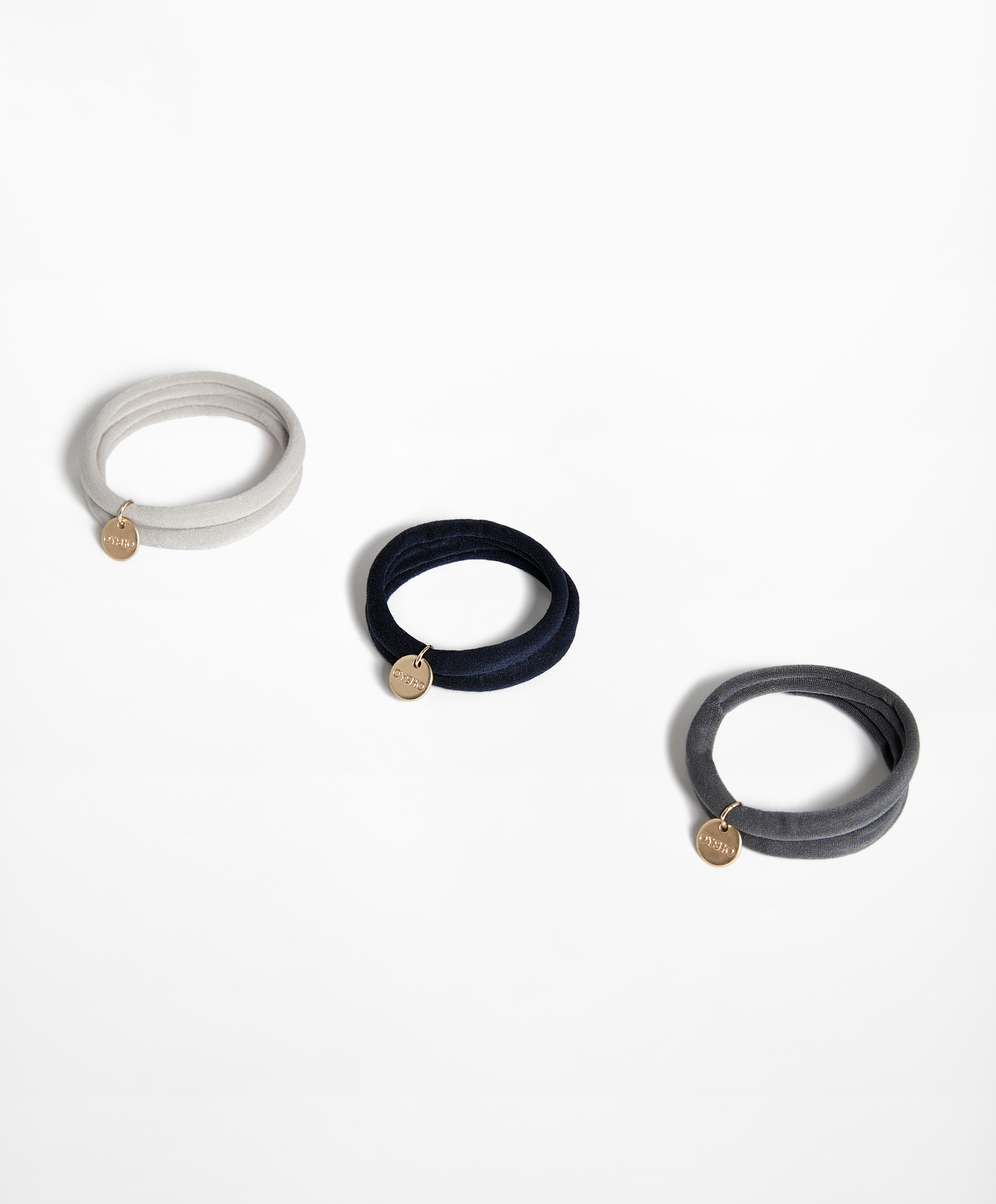 6 Oysho plaque hair ties