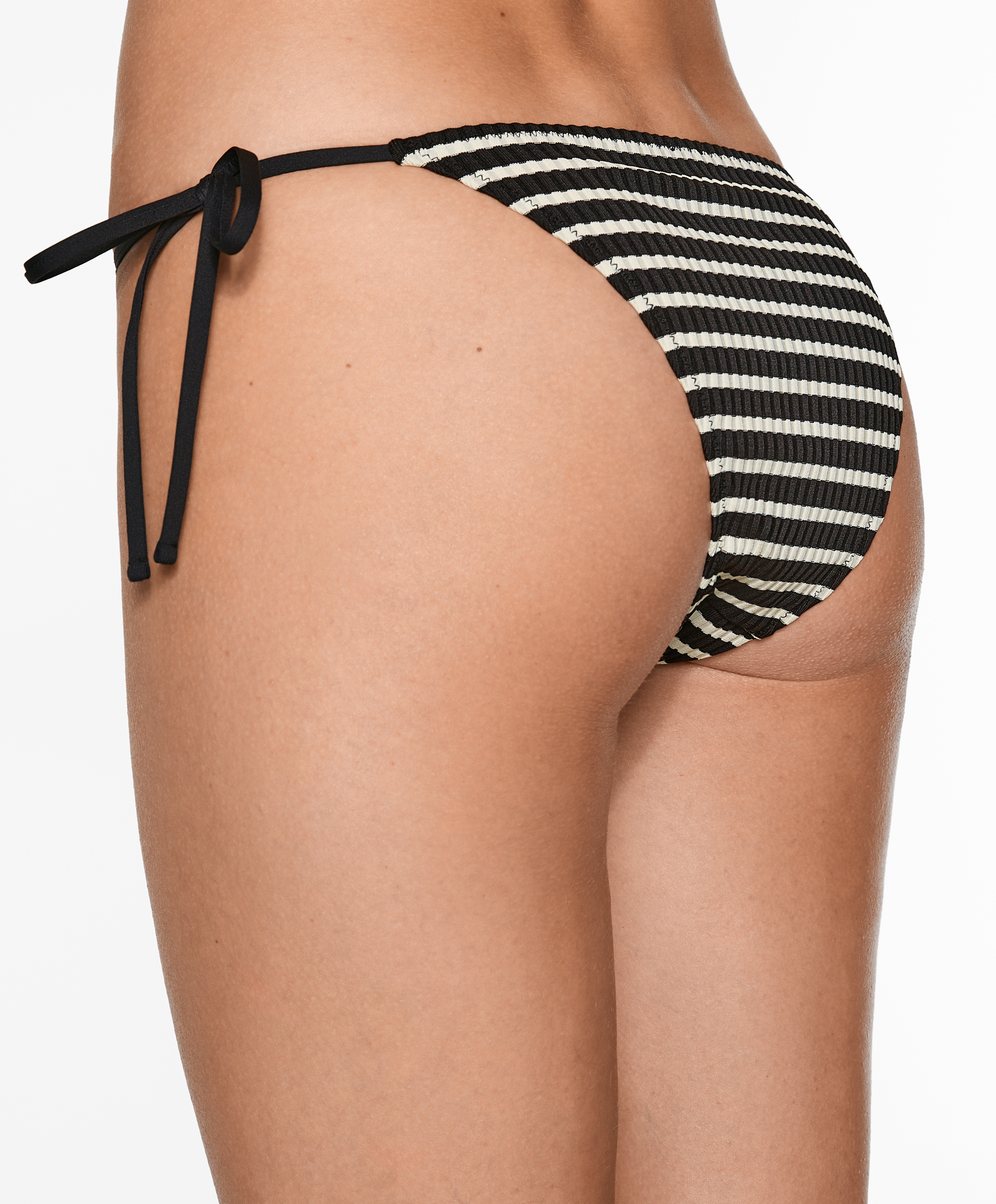 Medium-coverage bikini brief with ties