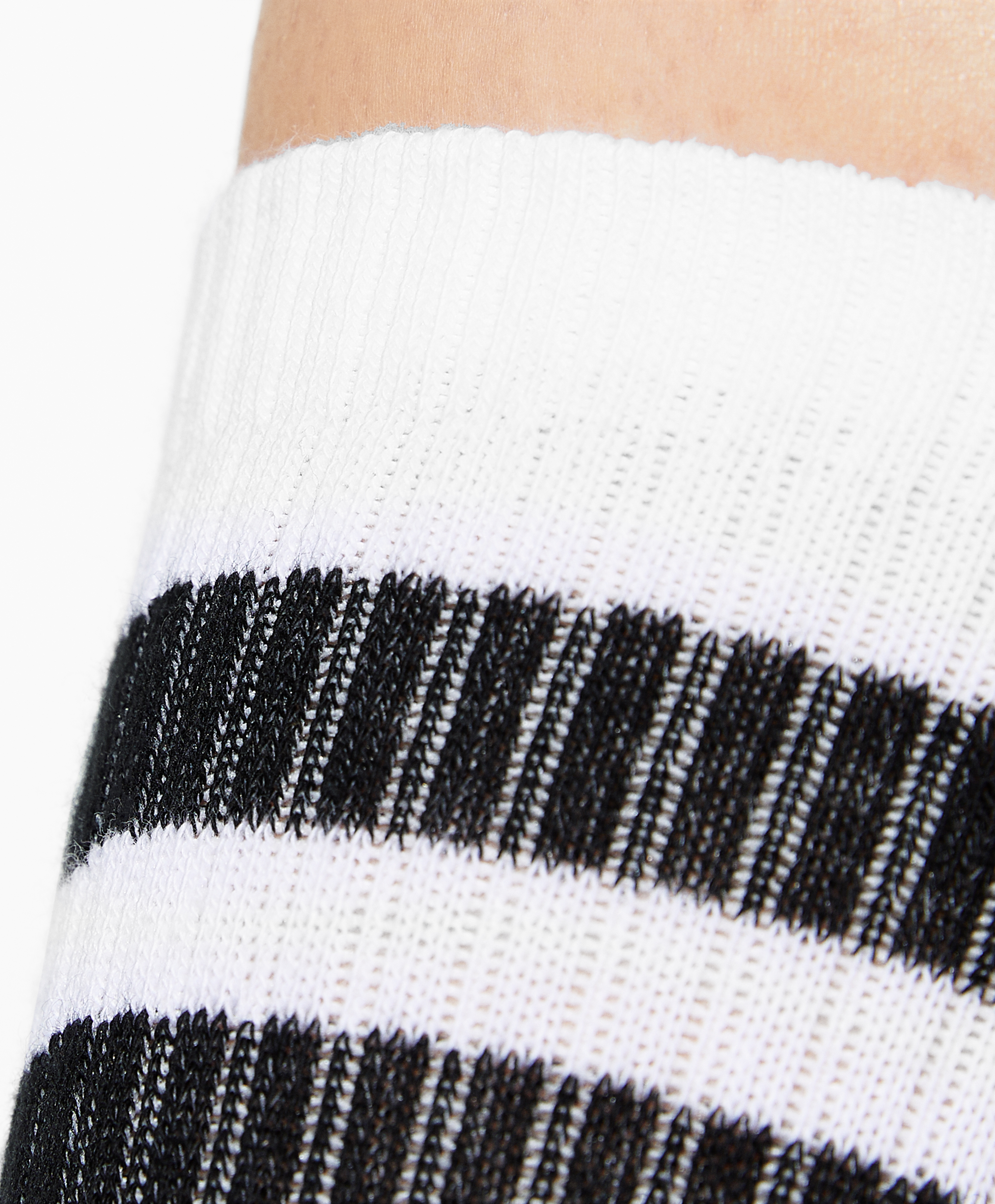 Stripe rib classic sports socks in a cotton blend
