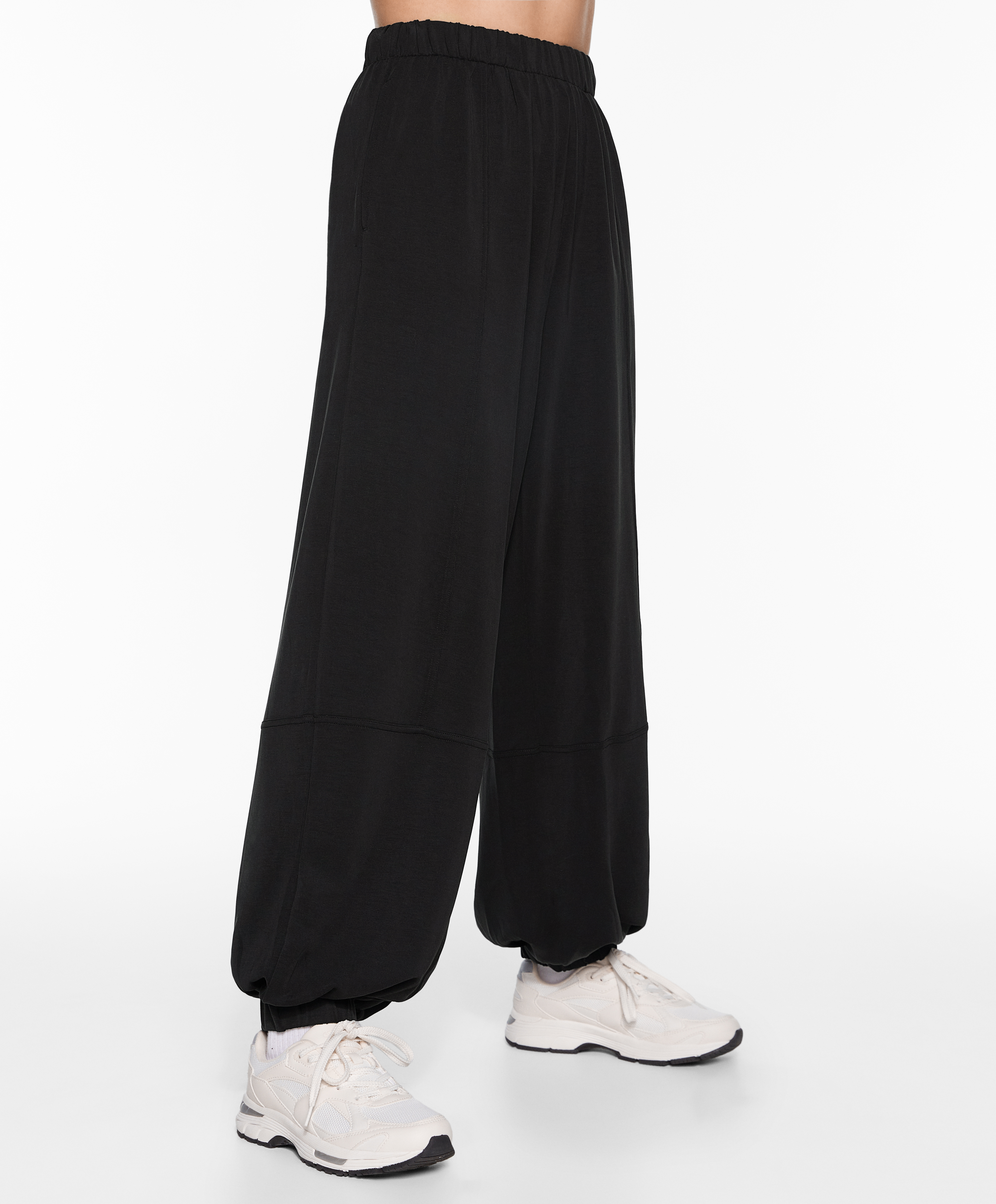 Extra-wide modal joggers