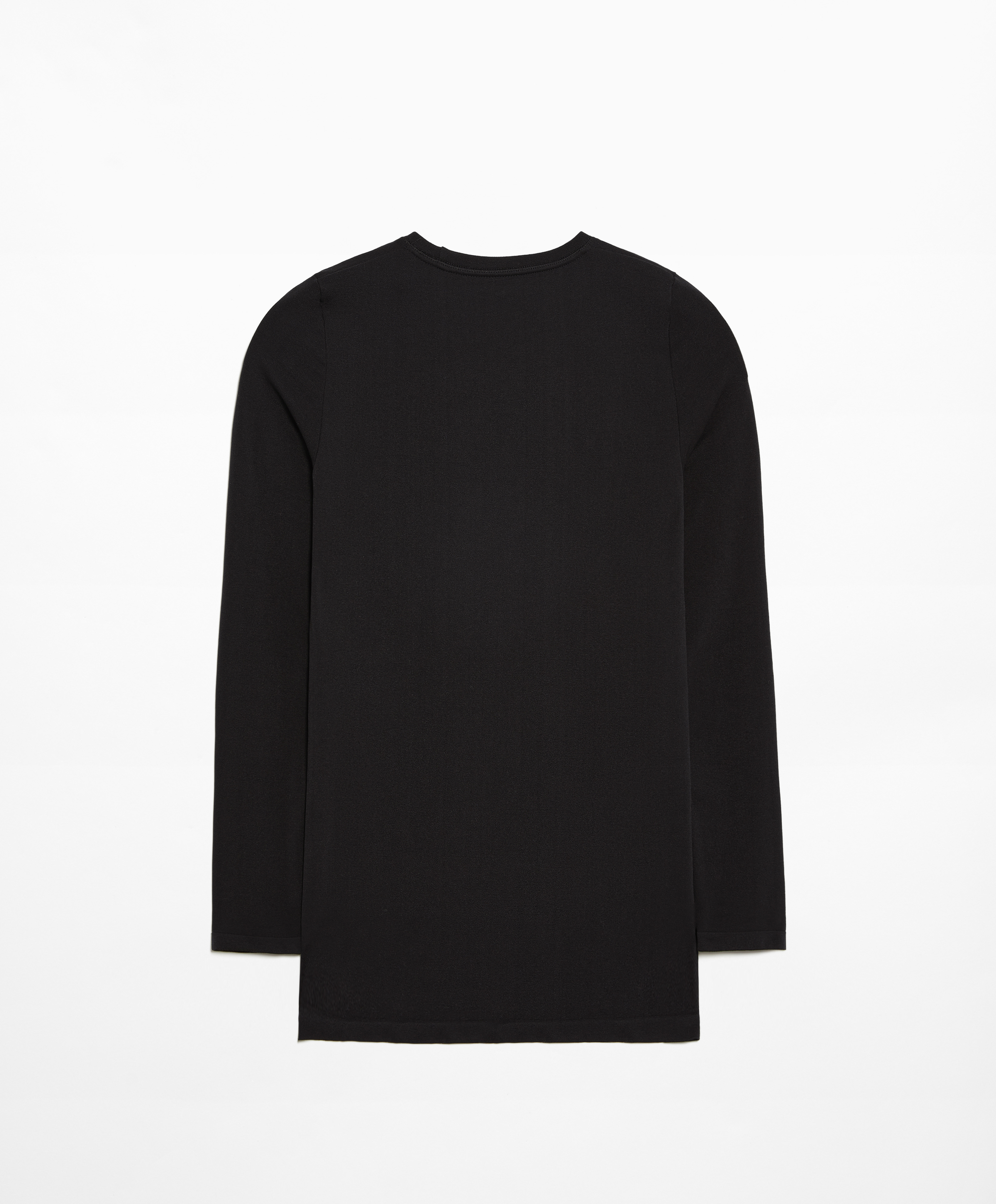 Seamless long-sleeved T-shirt