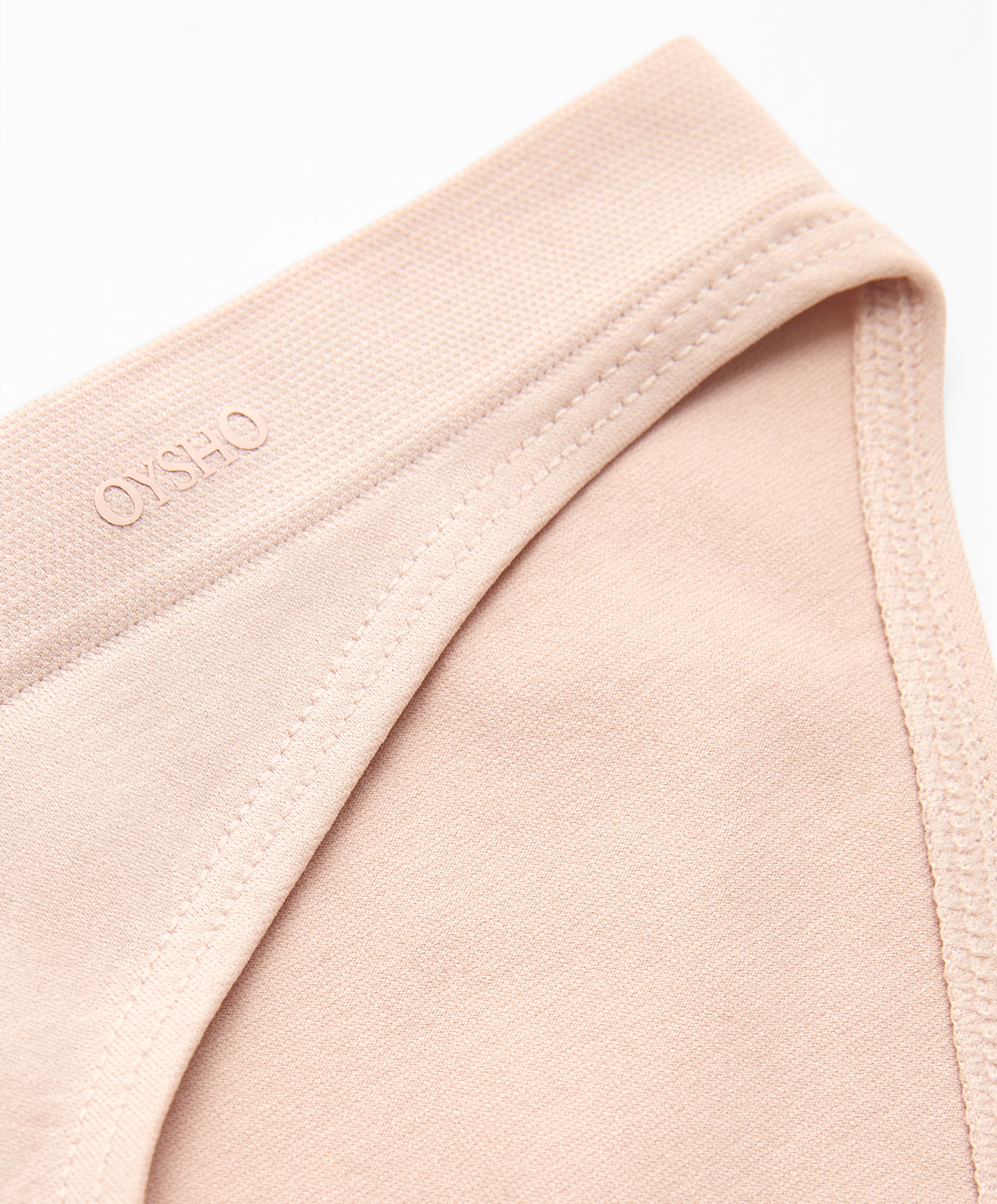 3 seamless soft-touch classic briefs