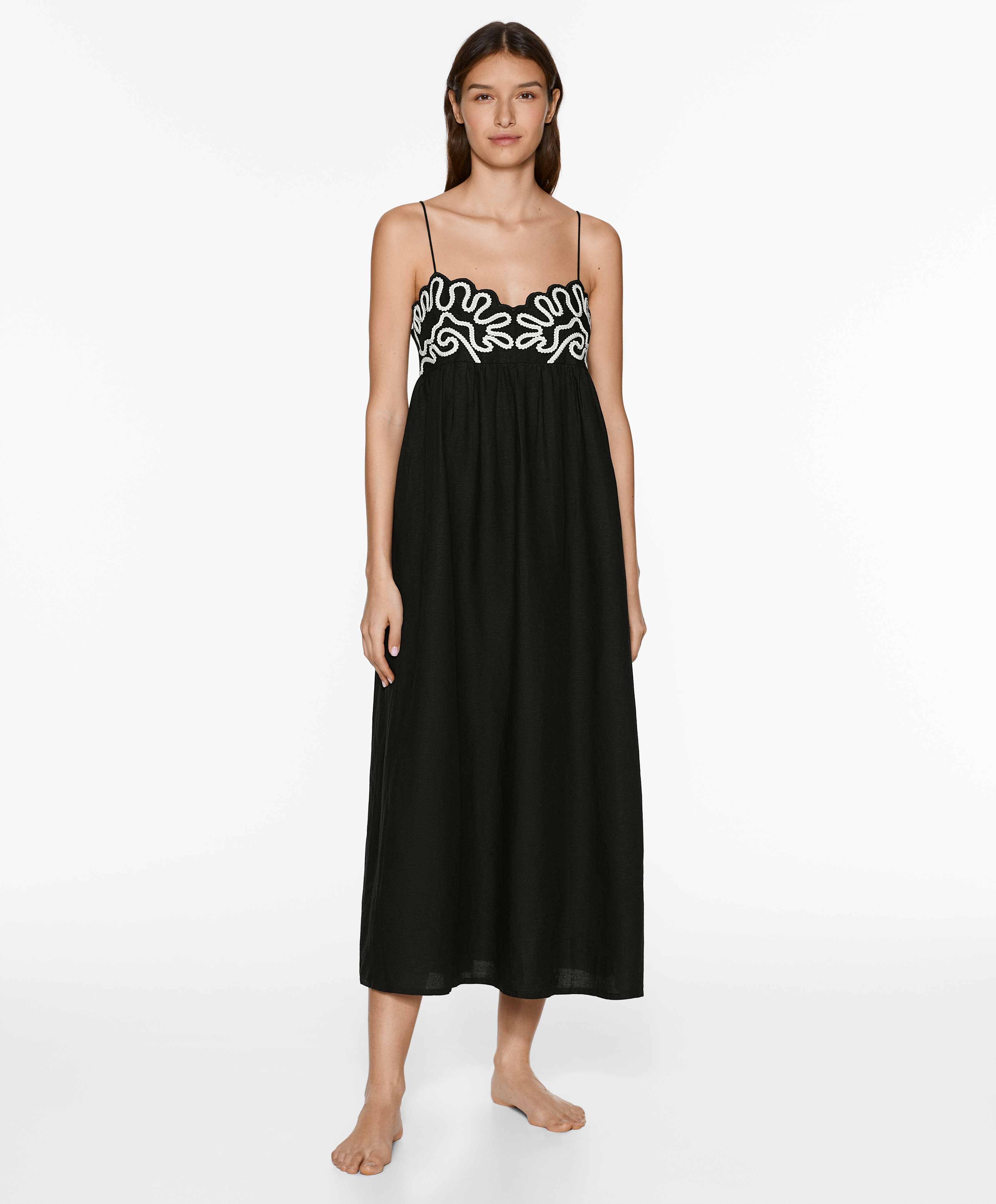 Long embroidered strappy dress with linen