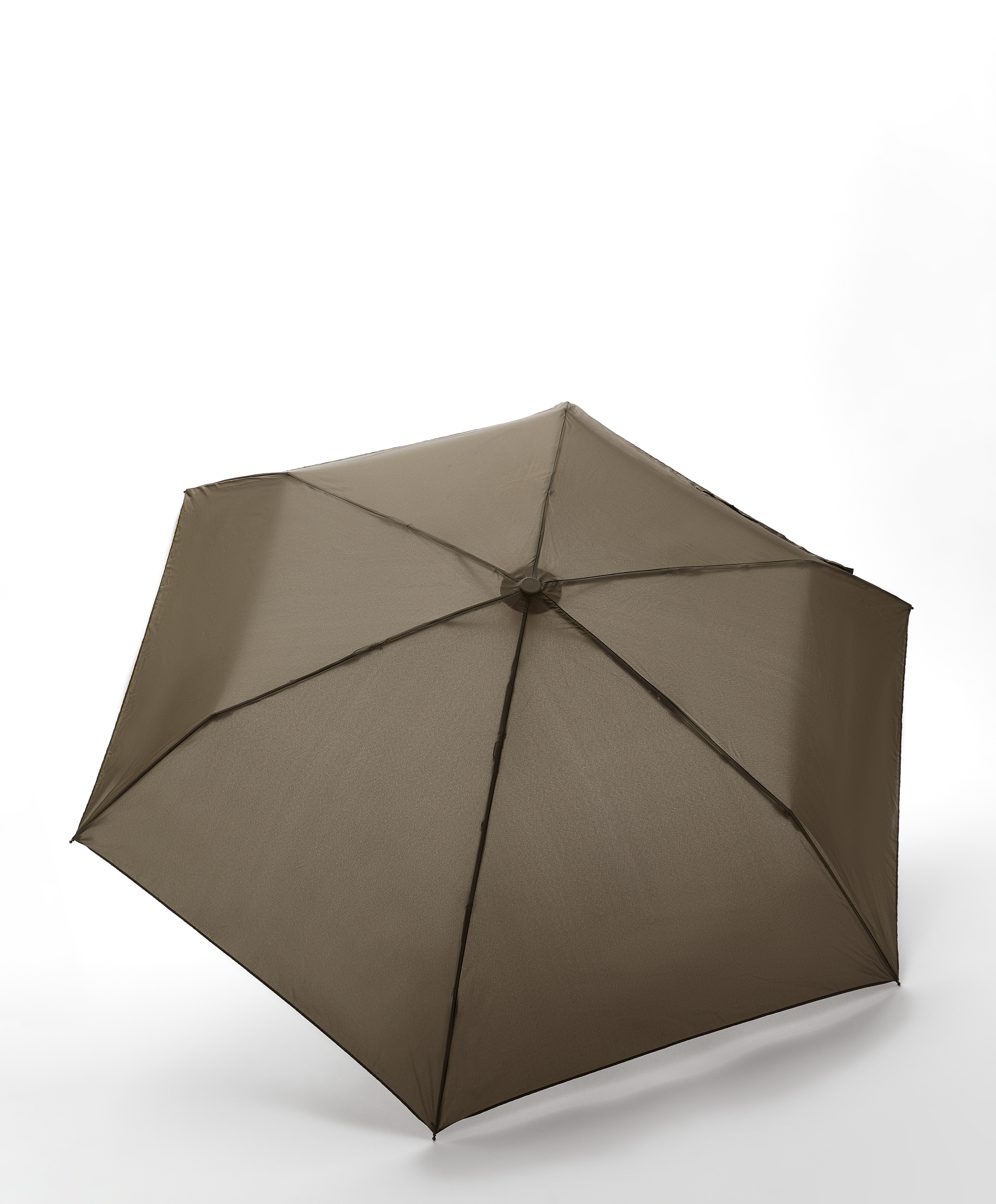 Lightweight umbrella